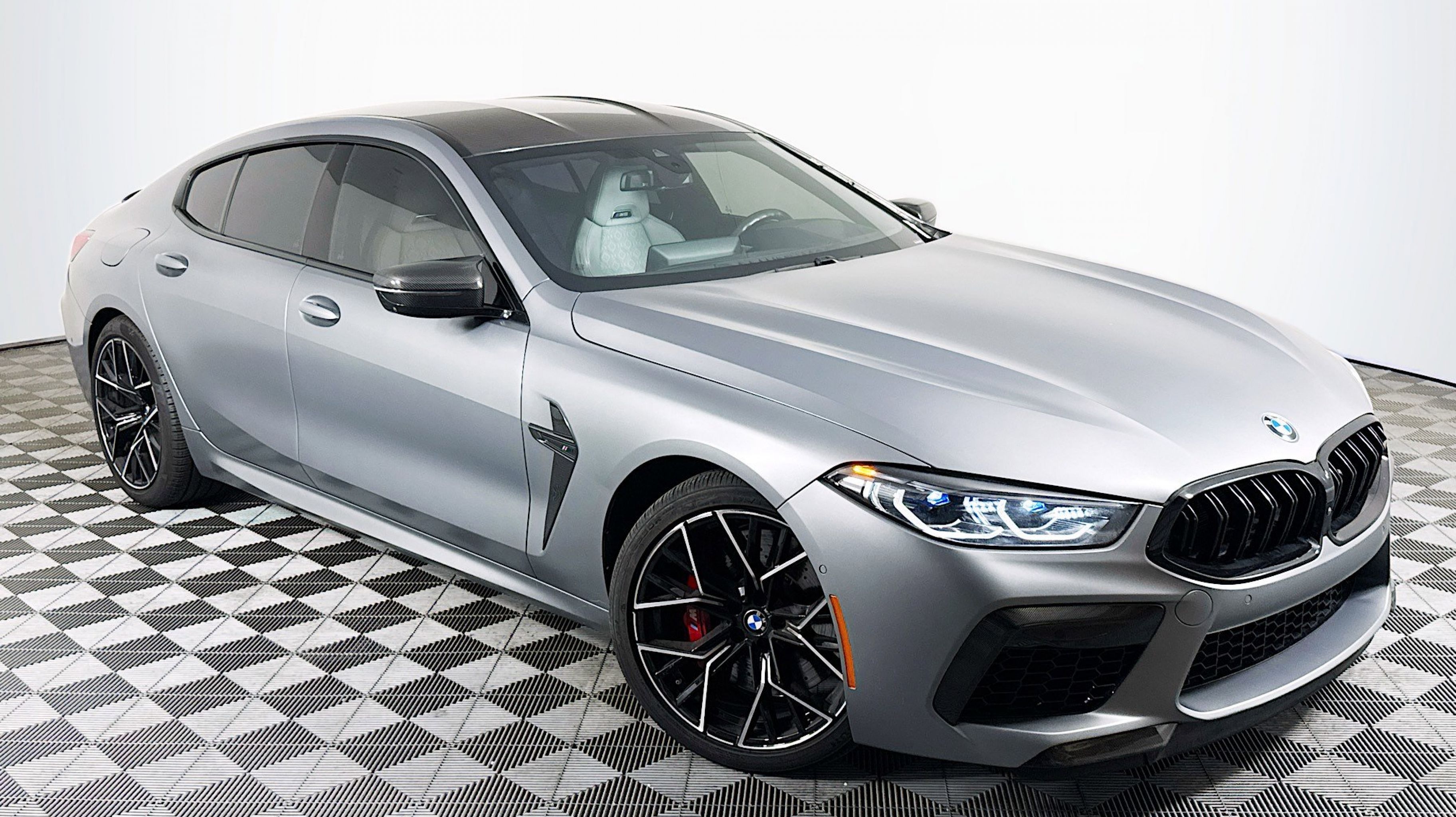 2023 BMW M8 Competition's photo