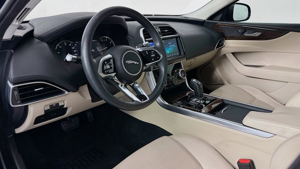 2020 Jaguar XE S #16