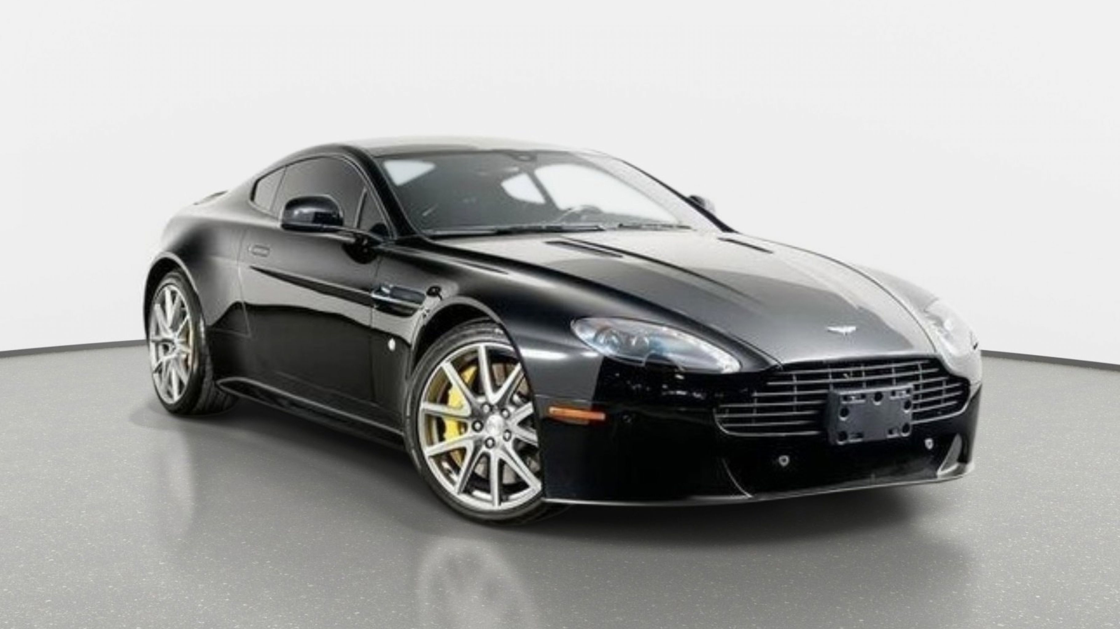 2015 Aston Martin V8 Vantage Coupe GT's photo