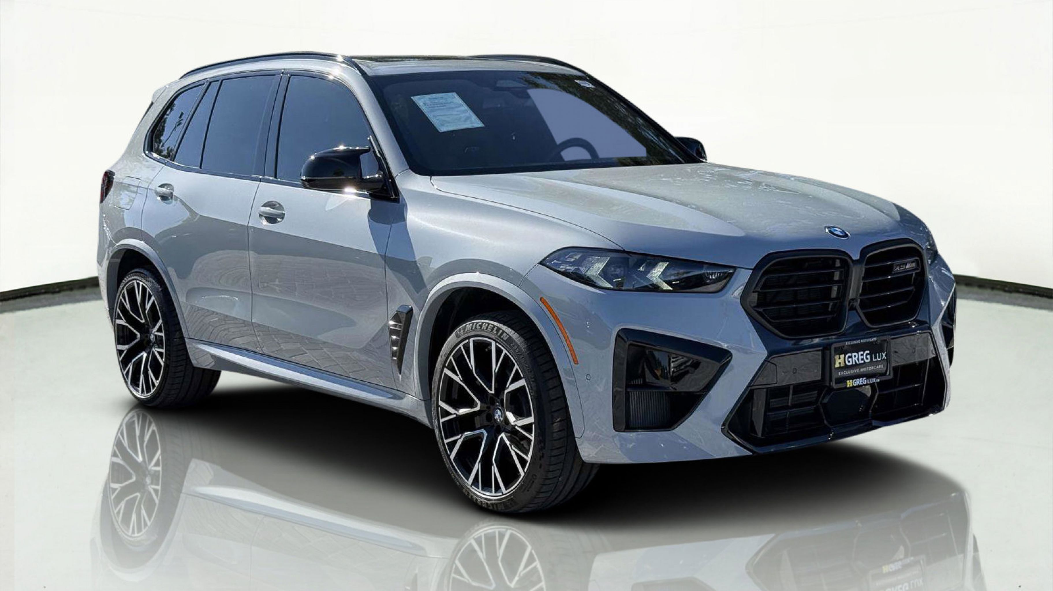 2025 BMW X5 M Base's photo