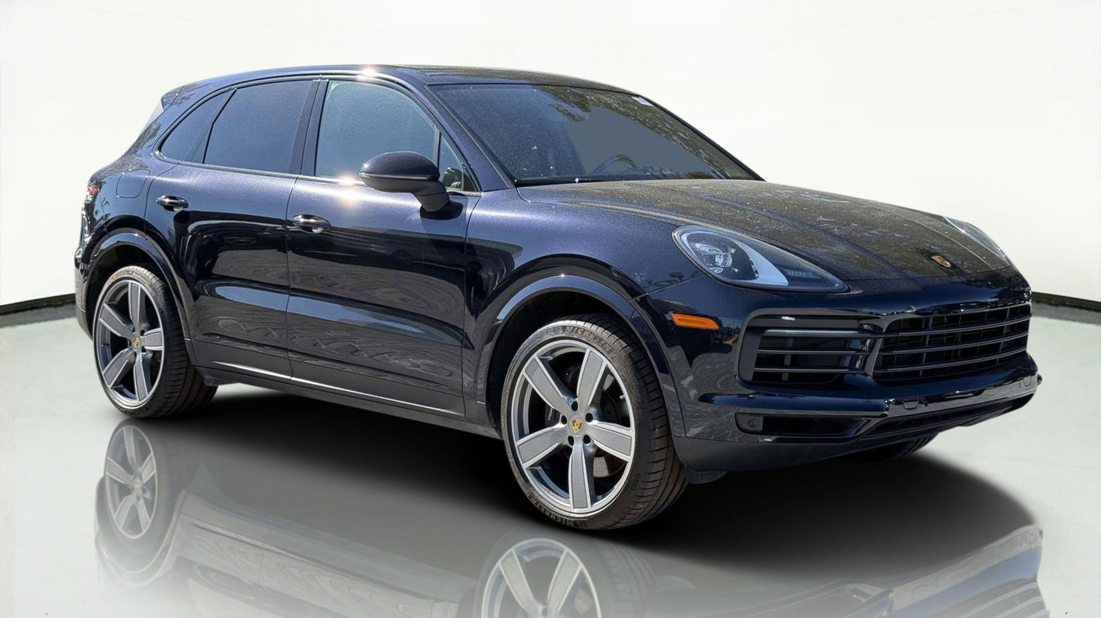 2023 Porsche Cayenne Base's photo