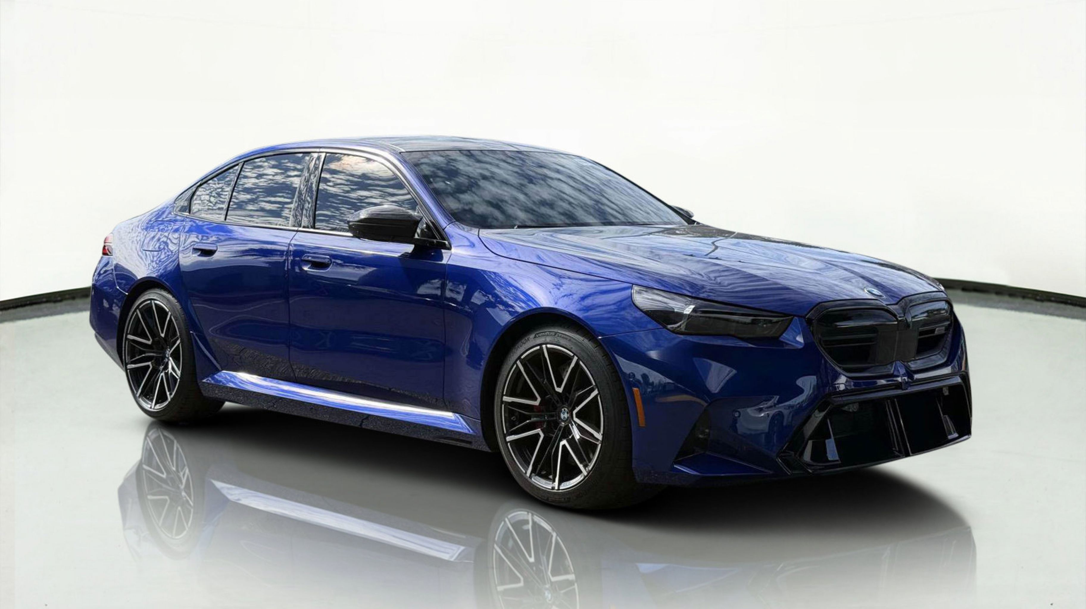 2025 BMW M5 M5's photo