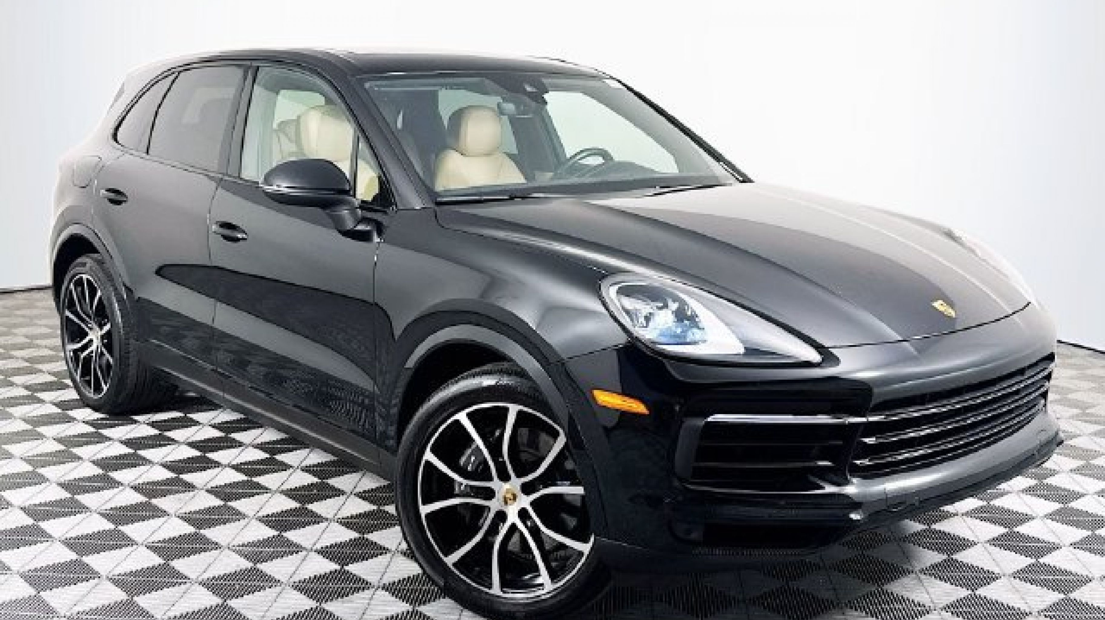 2023 Porsche Cayenne