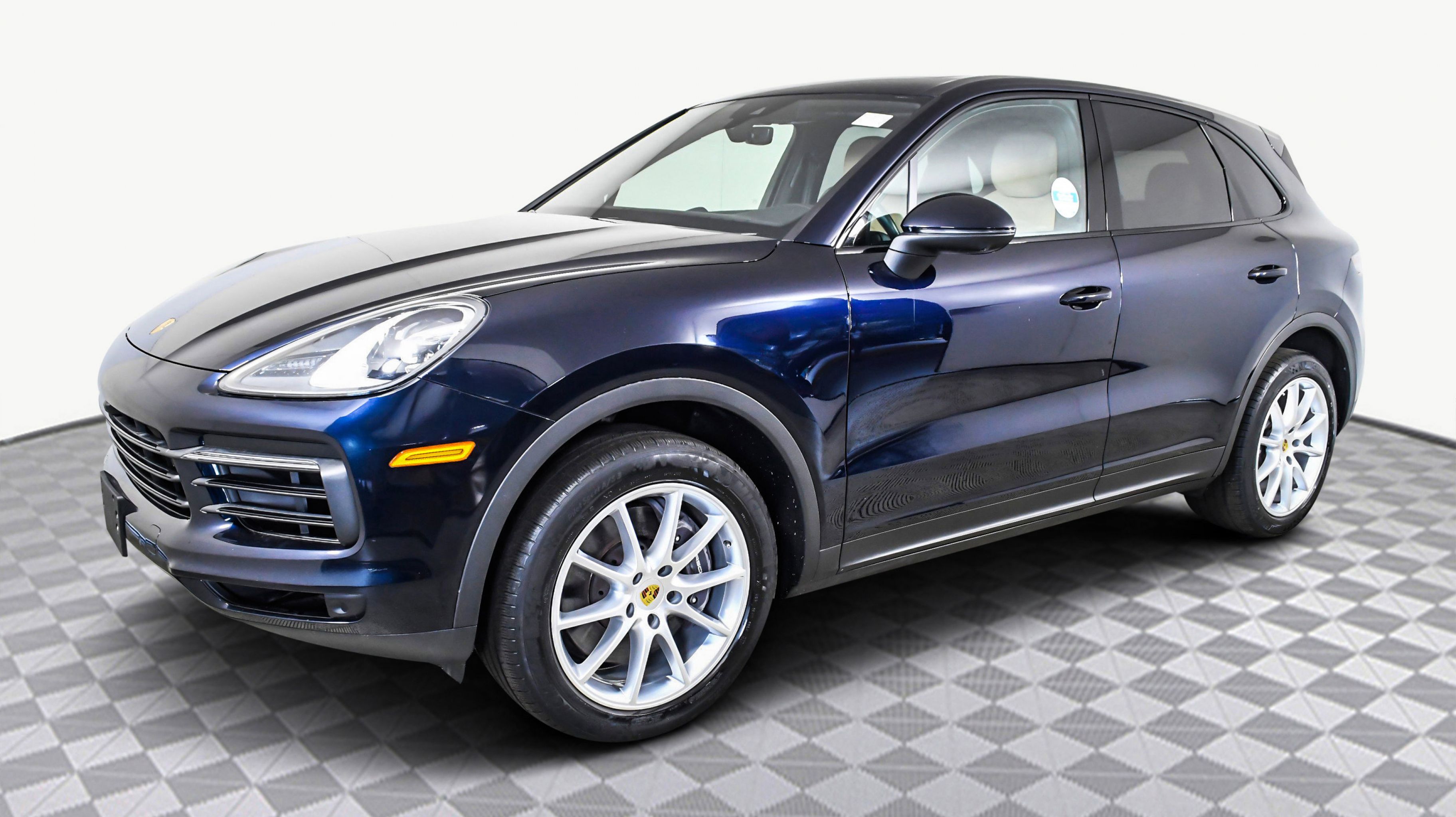 Image 3 of 2021 Porsche Cayenne