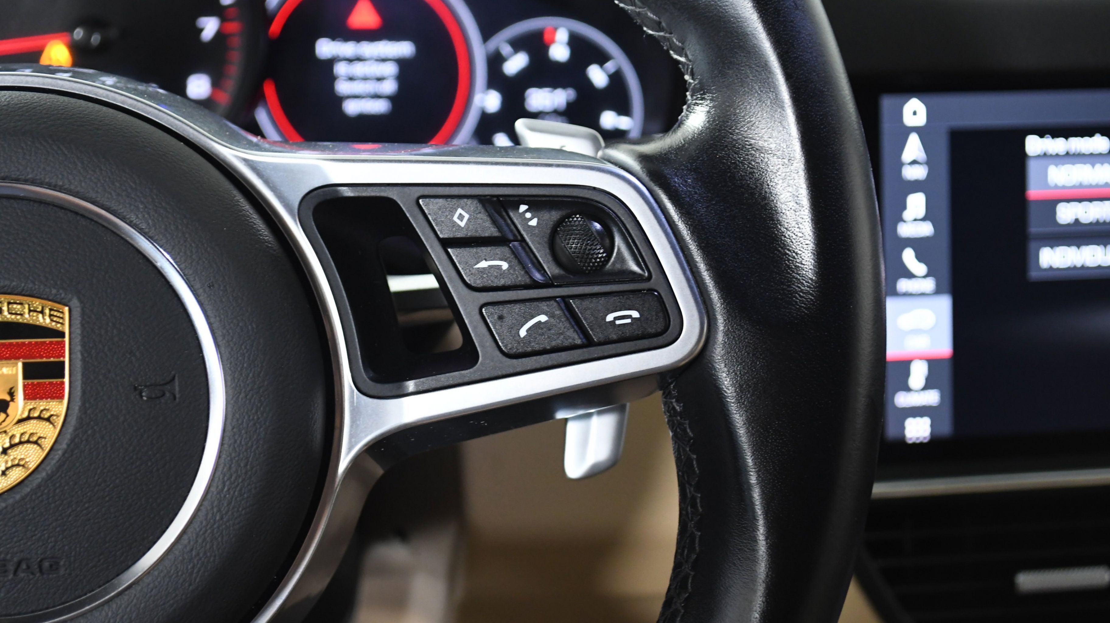 Image 9 of 2021 Porsche Cayenne