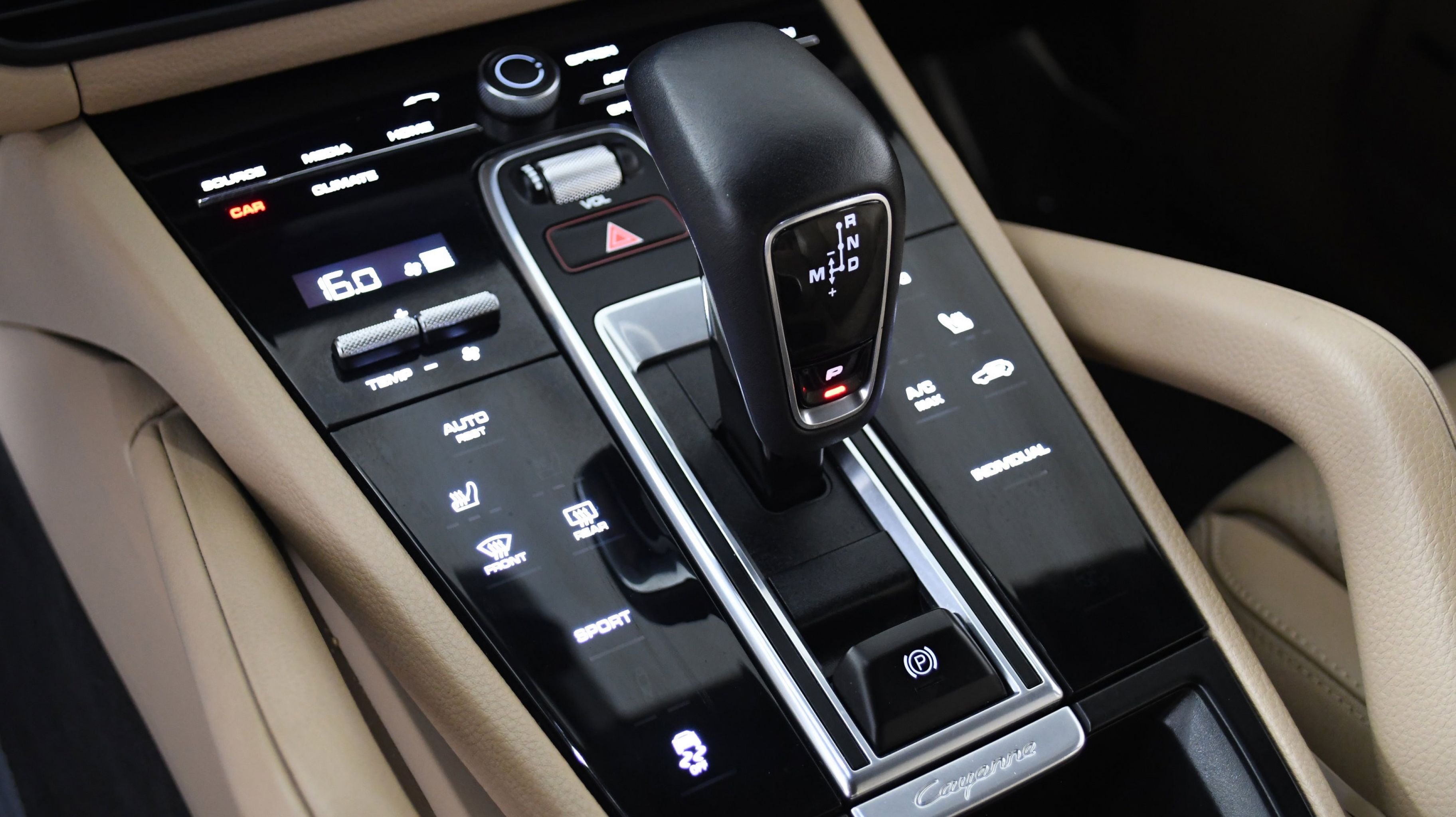 Image 10 of 2021 Porsche Cayenne