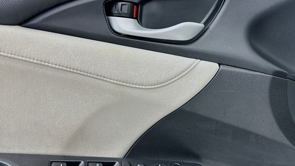 2019 Honda Insight EX #17
