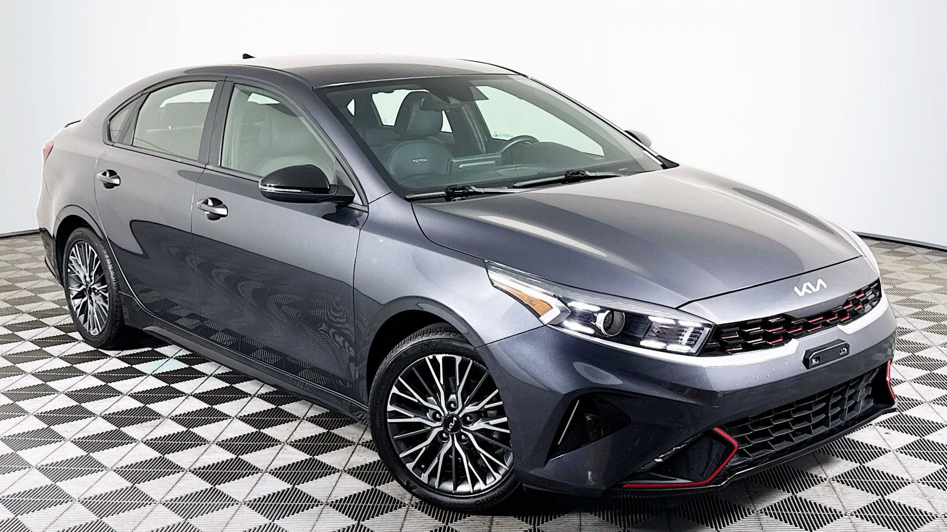 2022 Kia Forte GT-Line AT's photo