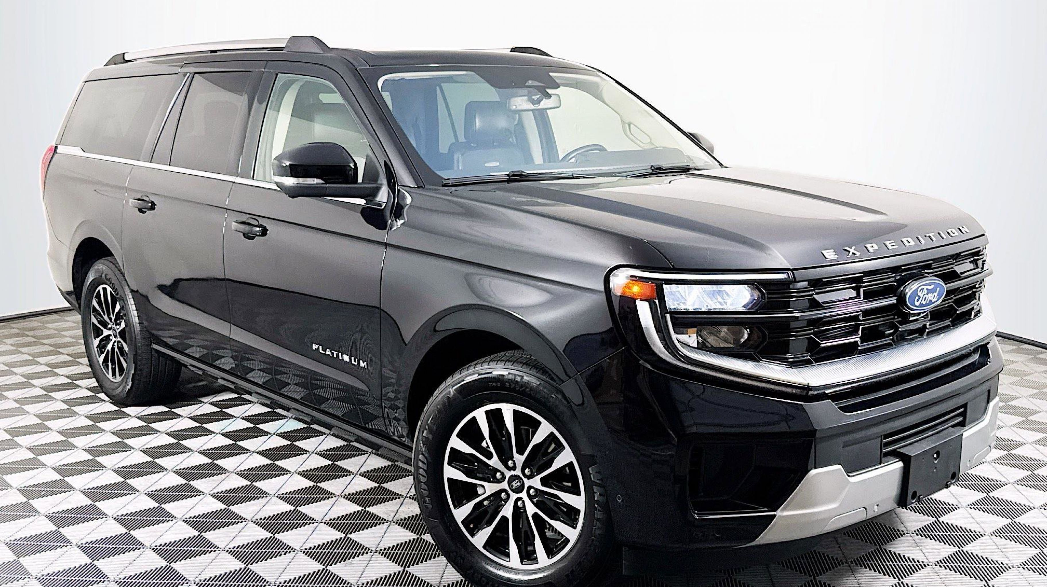 2025 Ford Expedition Platinum MAX 4x4's photo