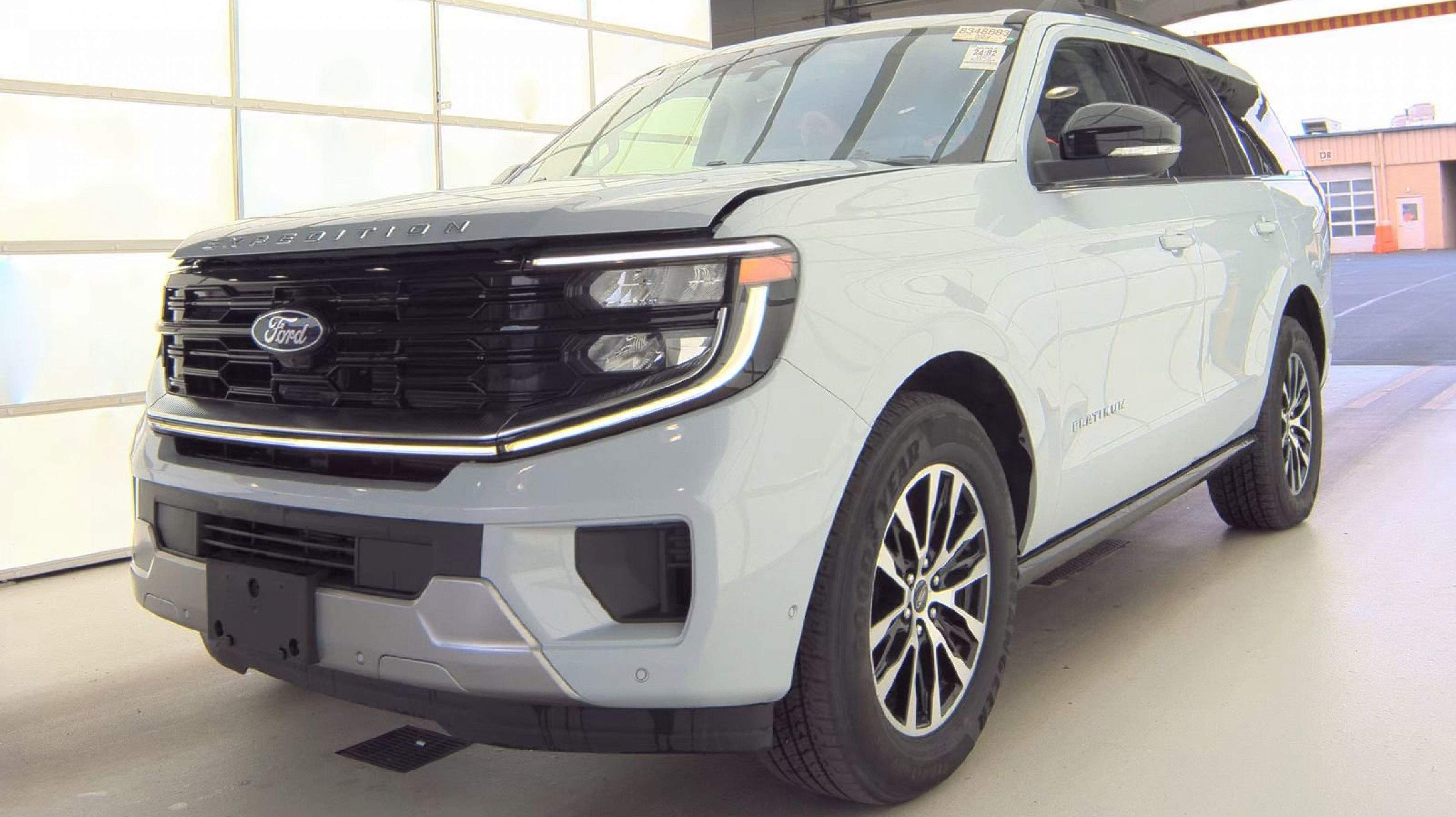 2025 Ford Expedition's photo