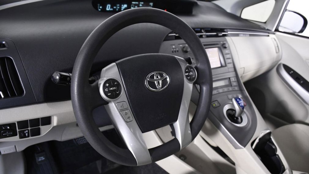 2015 Toyota Prius Three #14