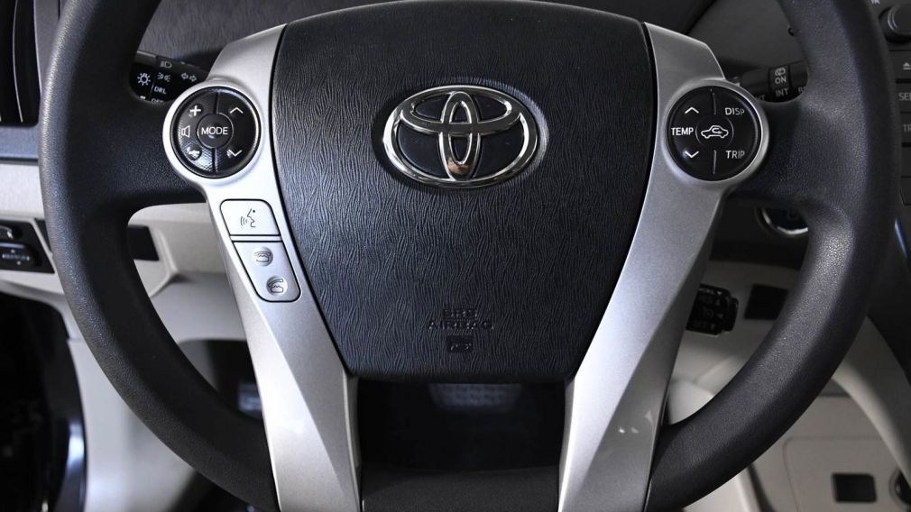 2015 Toyota Prius Three #6