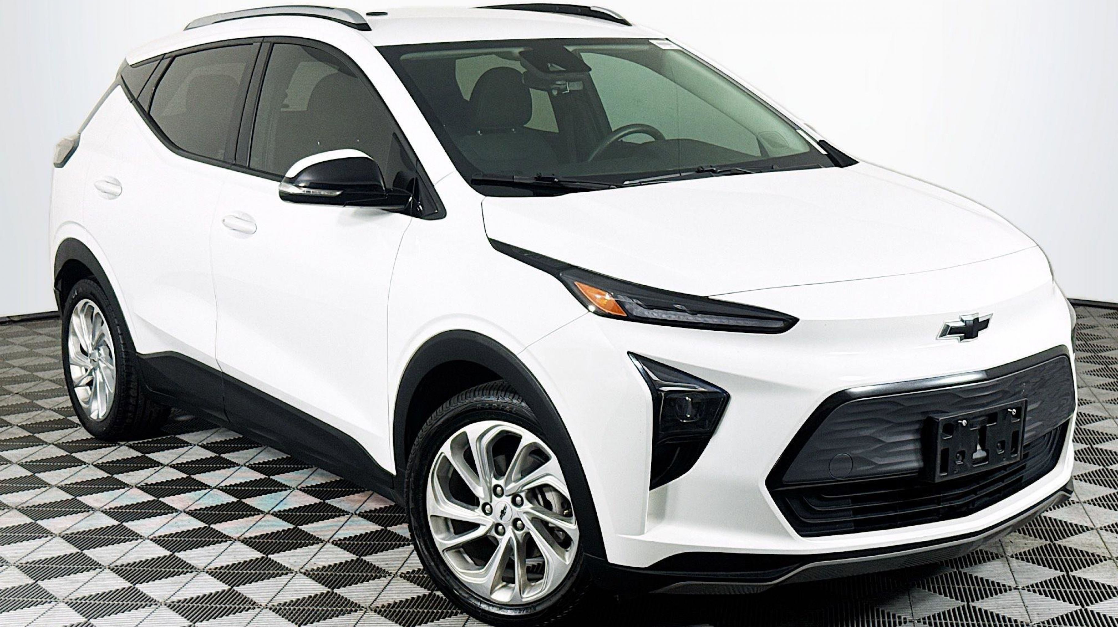 2023 Chevrolet Bolt EUV LT