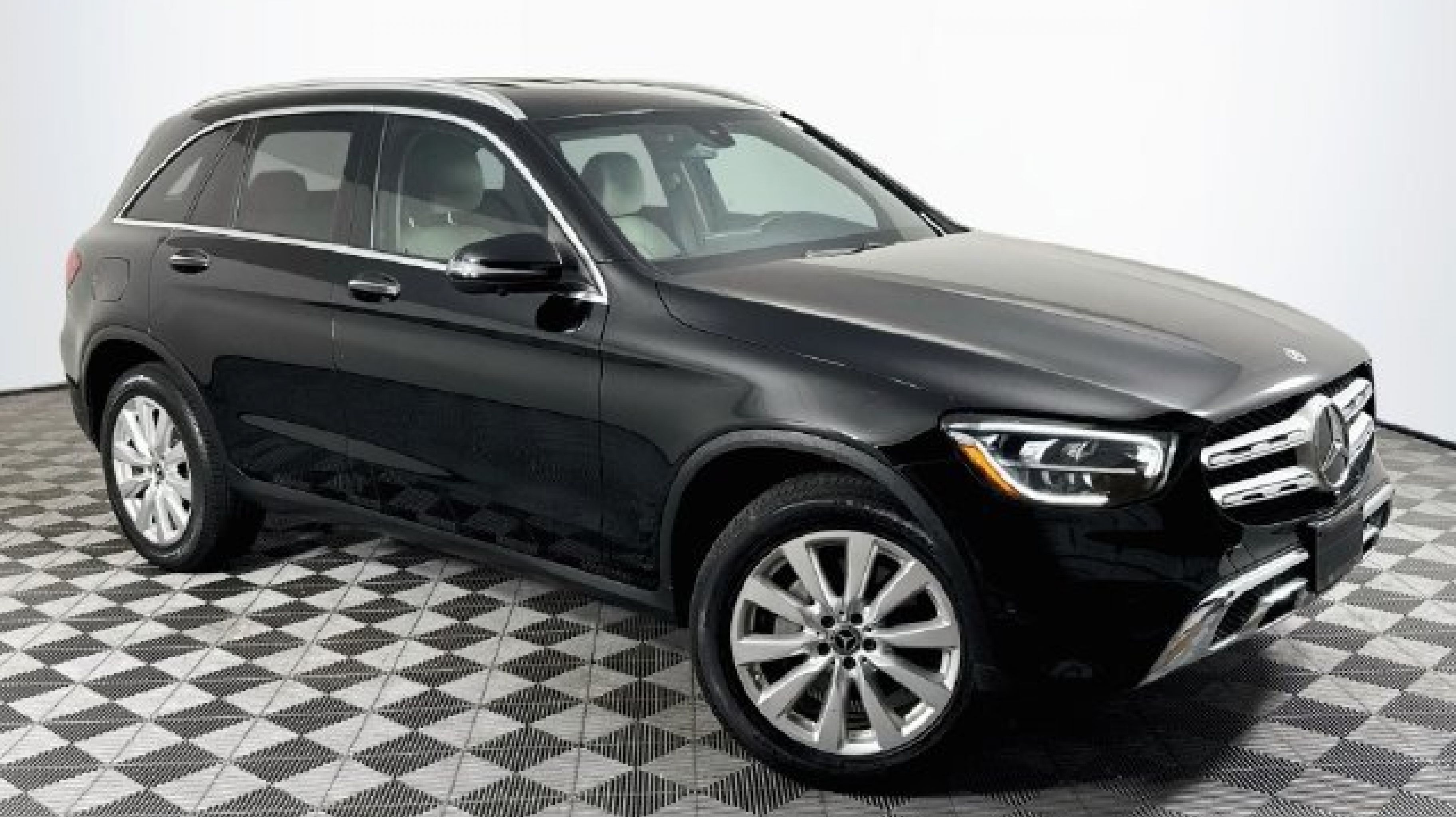 2021 Mercedes-Benz GLC