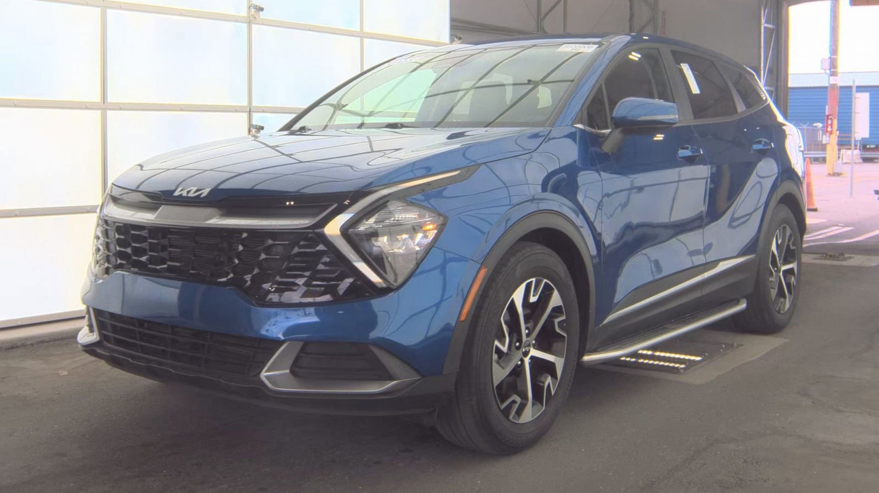 2023 Kia Sportage 2.5 EX AT's photo