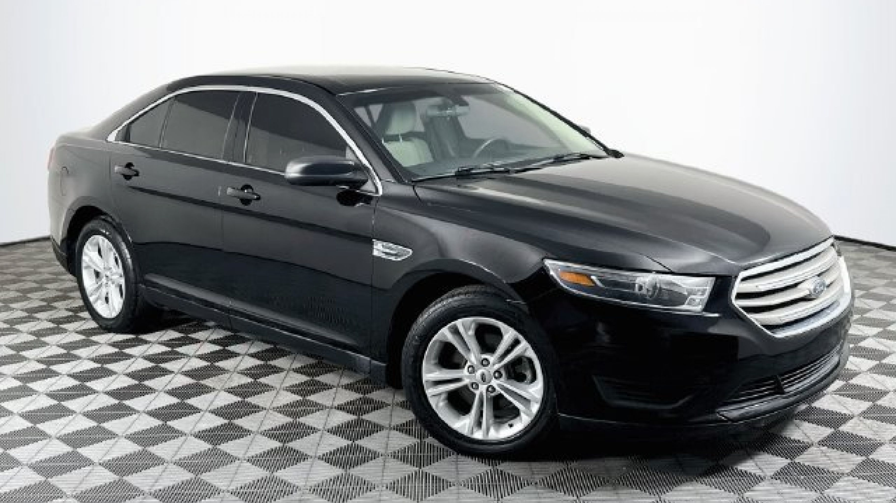 2018 Ford Taurus