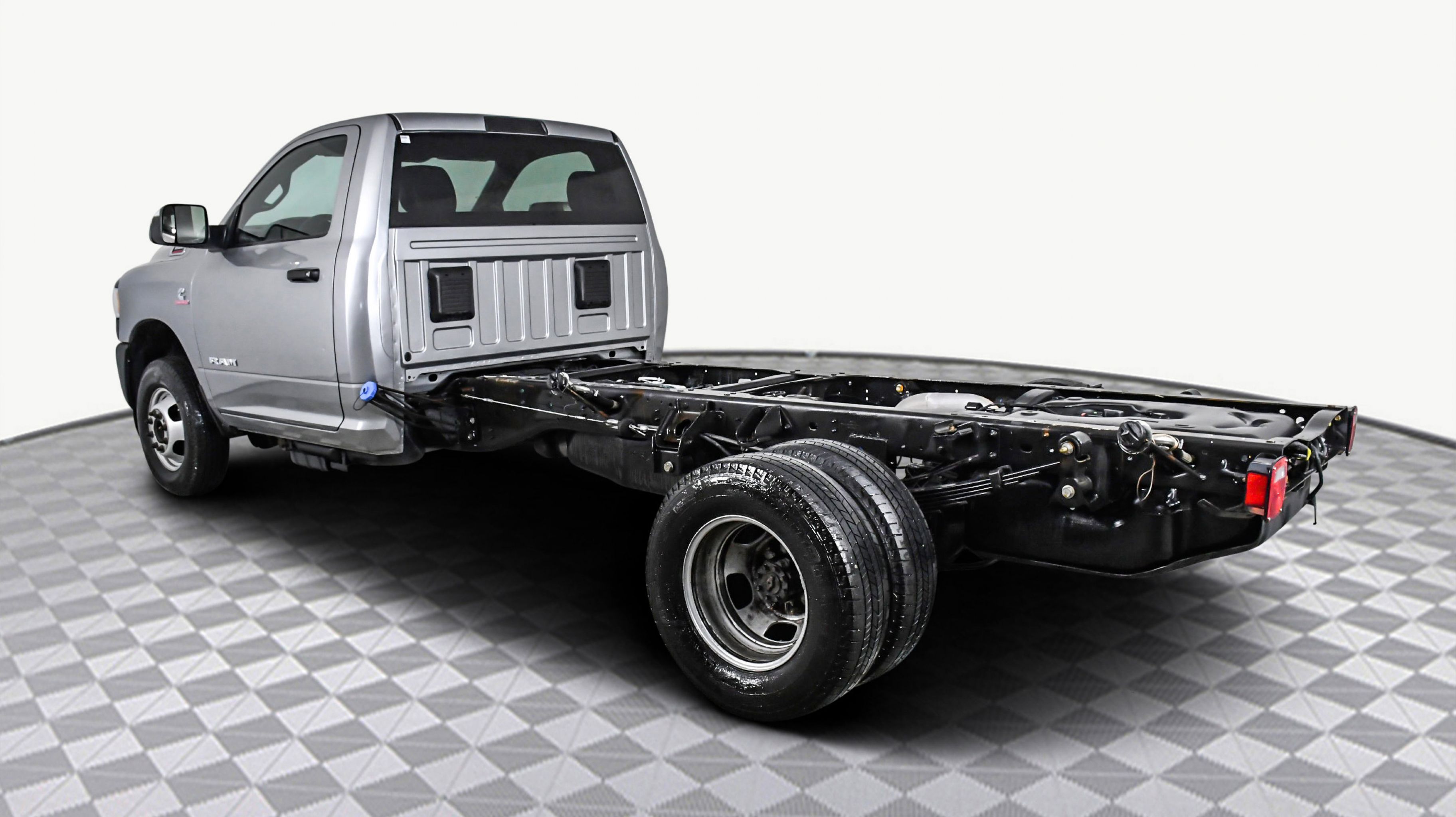 2022 Ram 3500 Tradesman photo 4