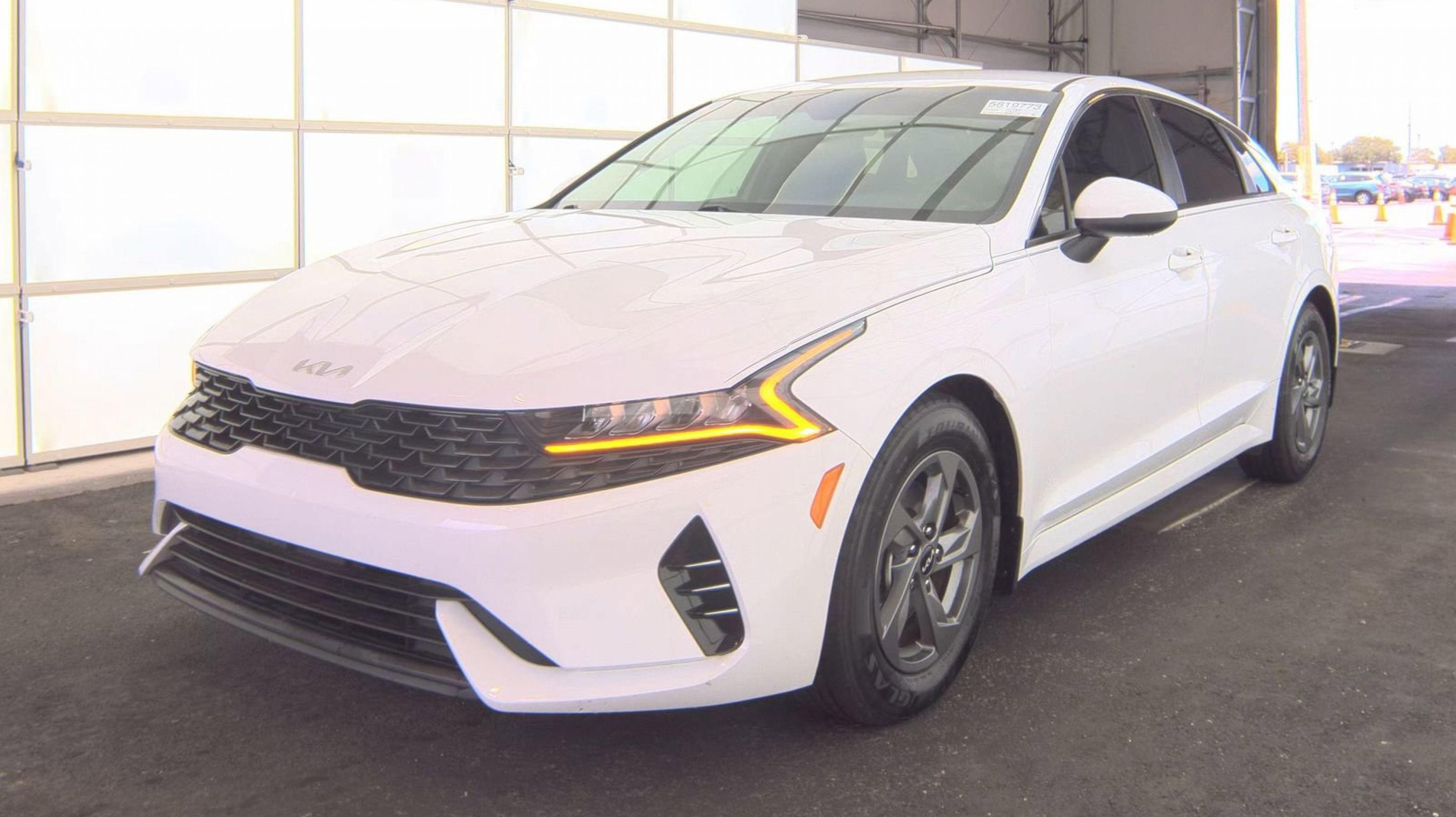 2022 Kia Optima's photo