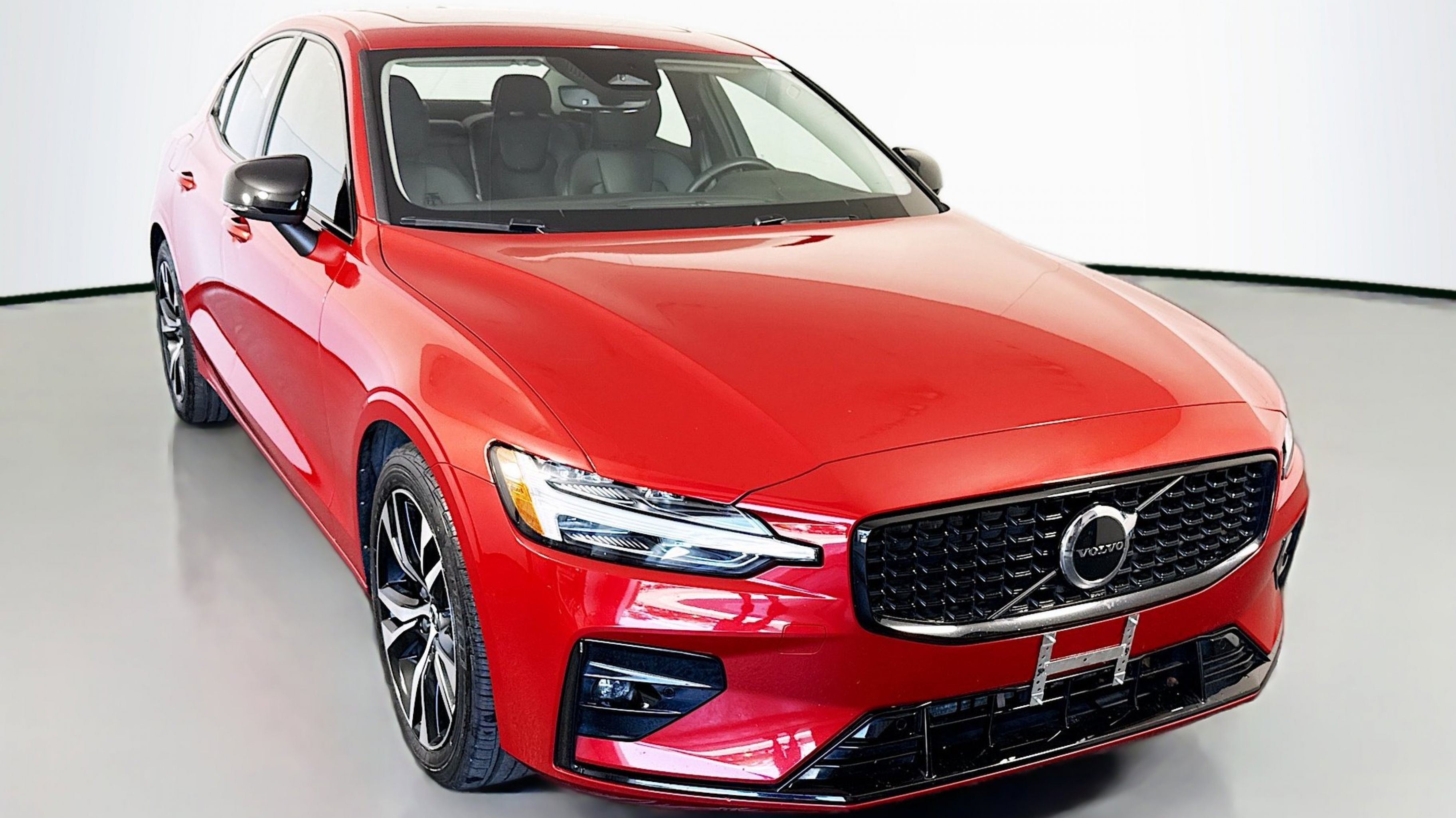2023 Volvo S60 B5 Core Dark Theme AWD's photo