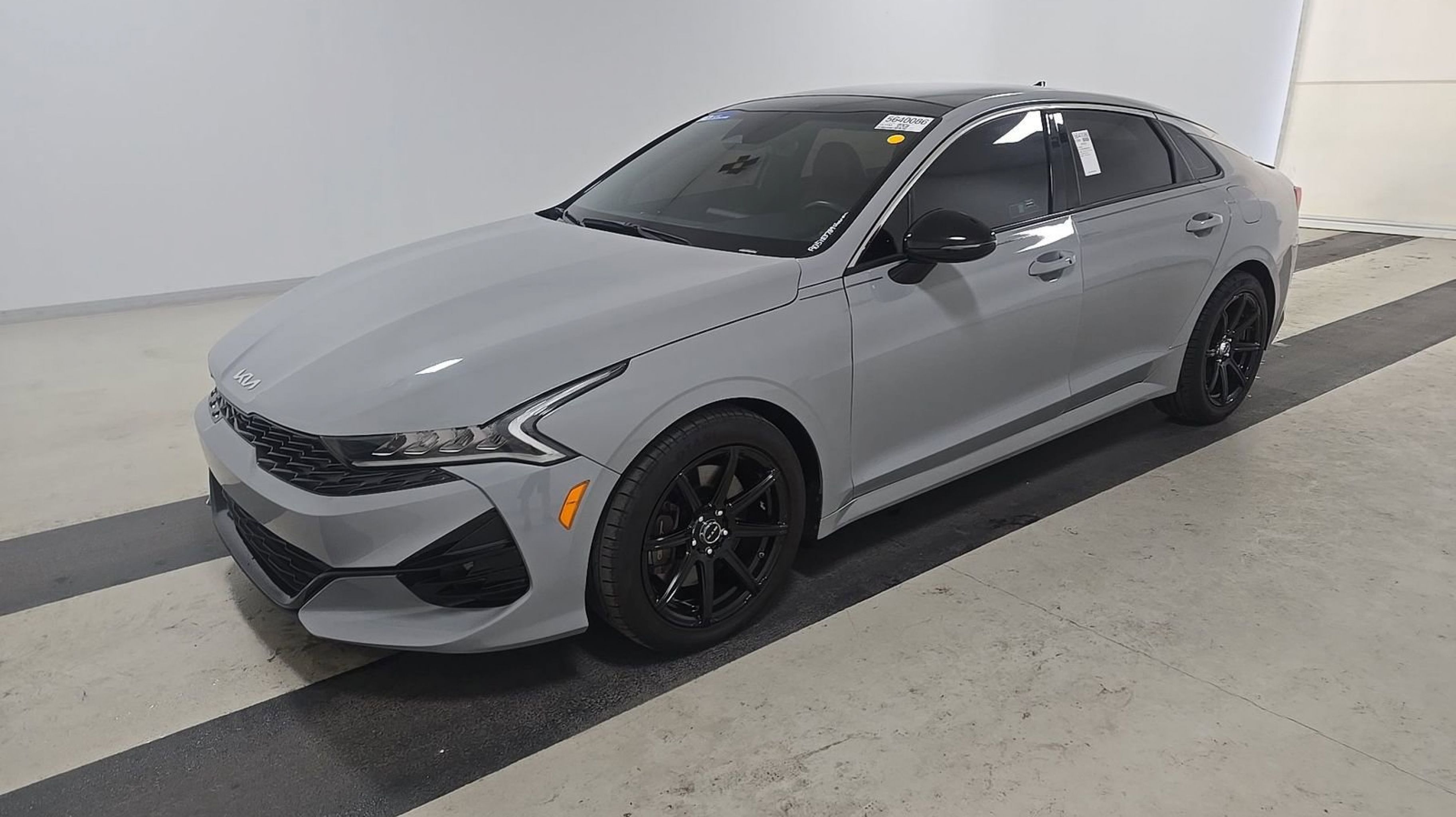 2024 Kia Optima GT FWD's photo