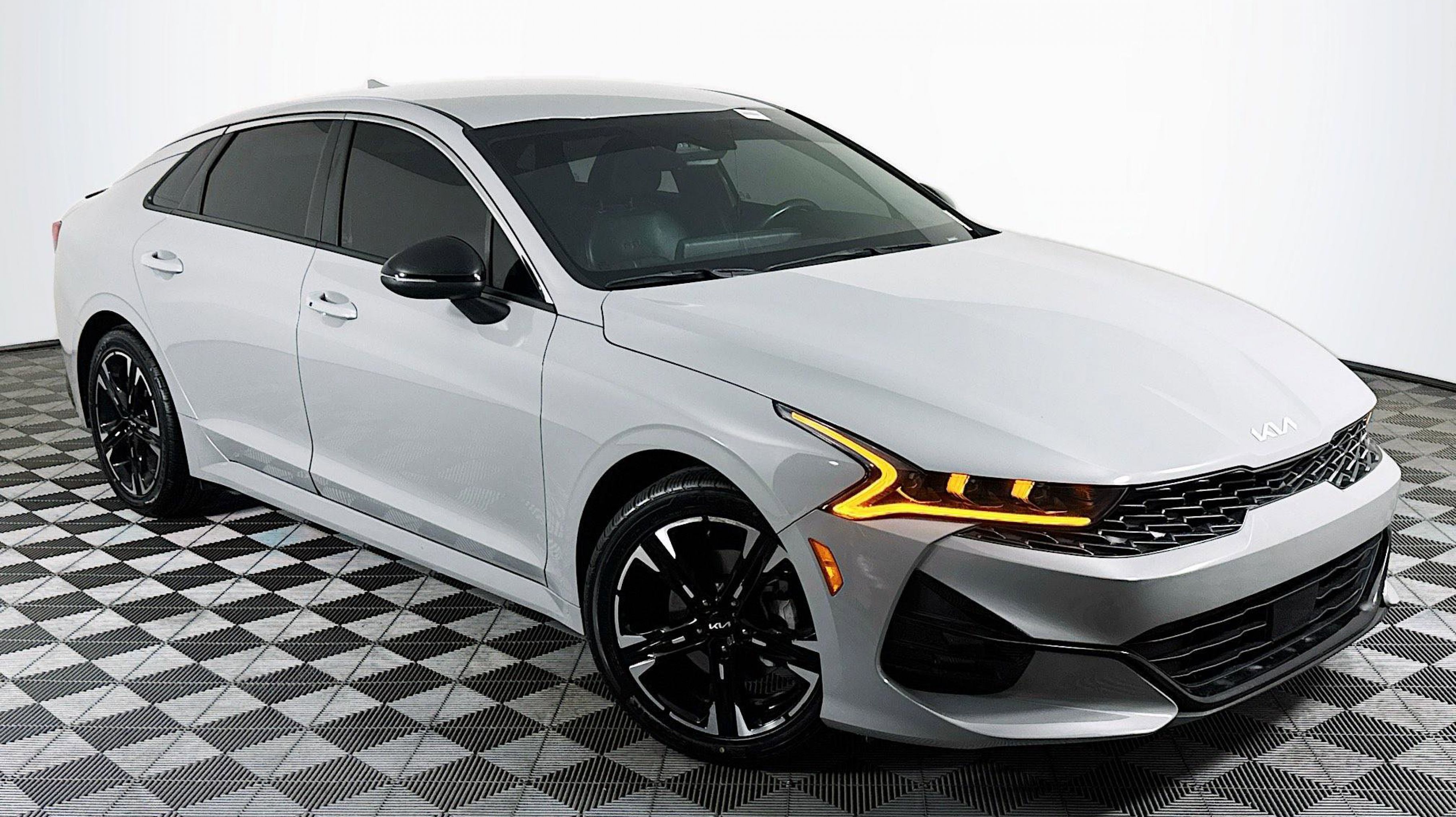 2024 Kia Optima GT-Line FWD's photo