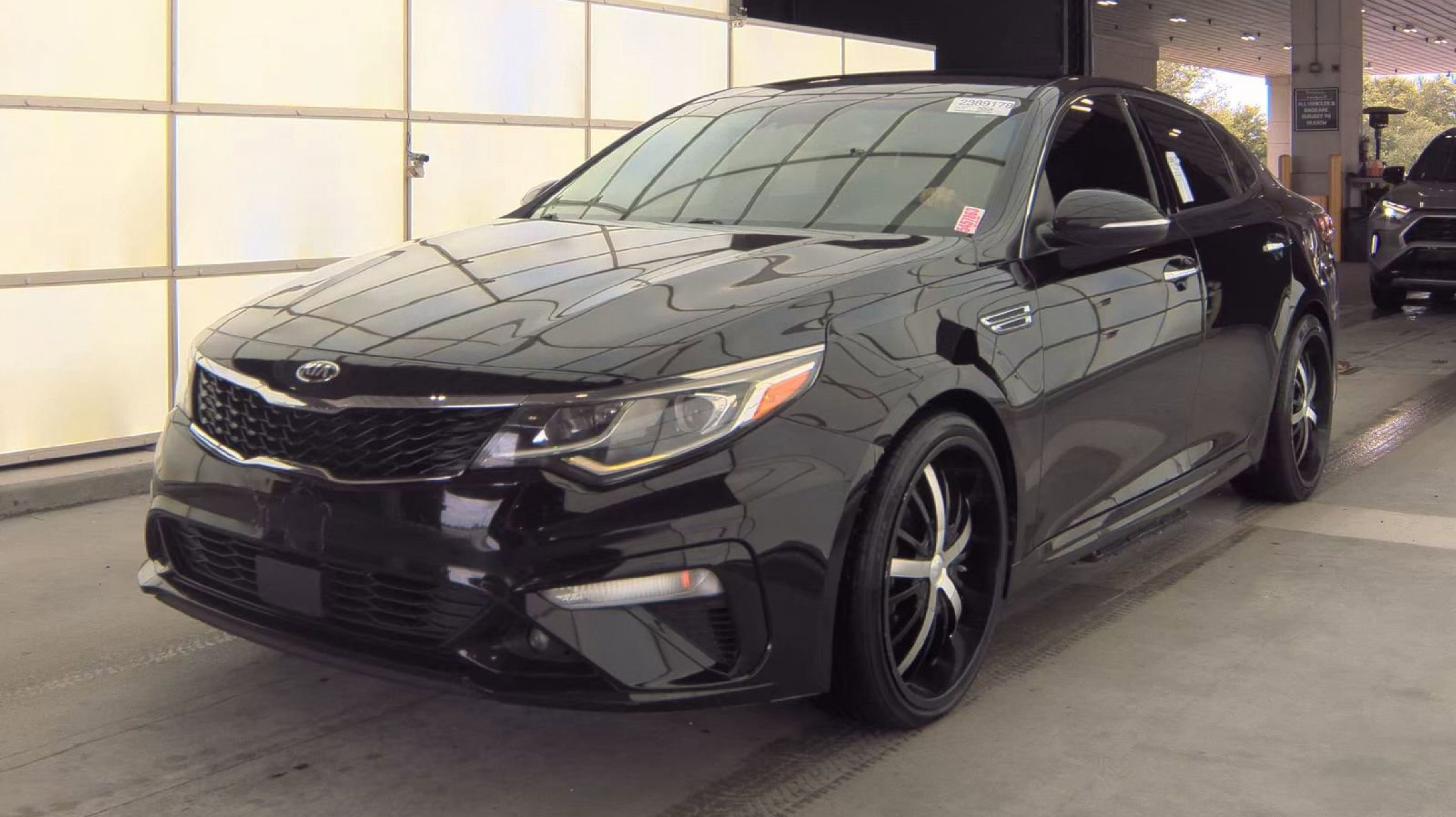 2019 Kia Optima EX AT's photo