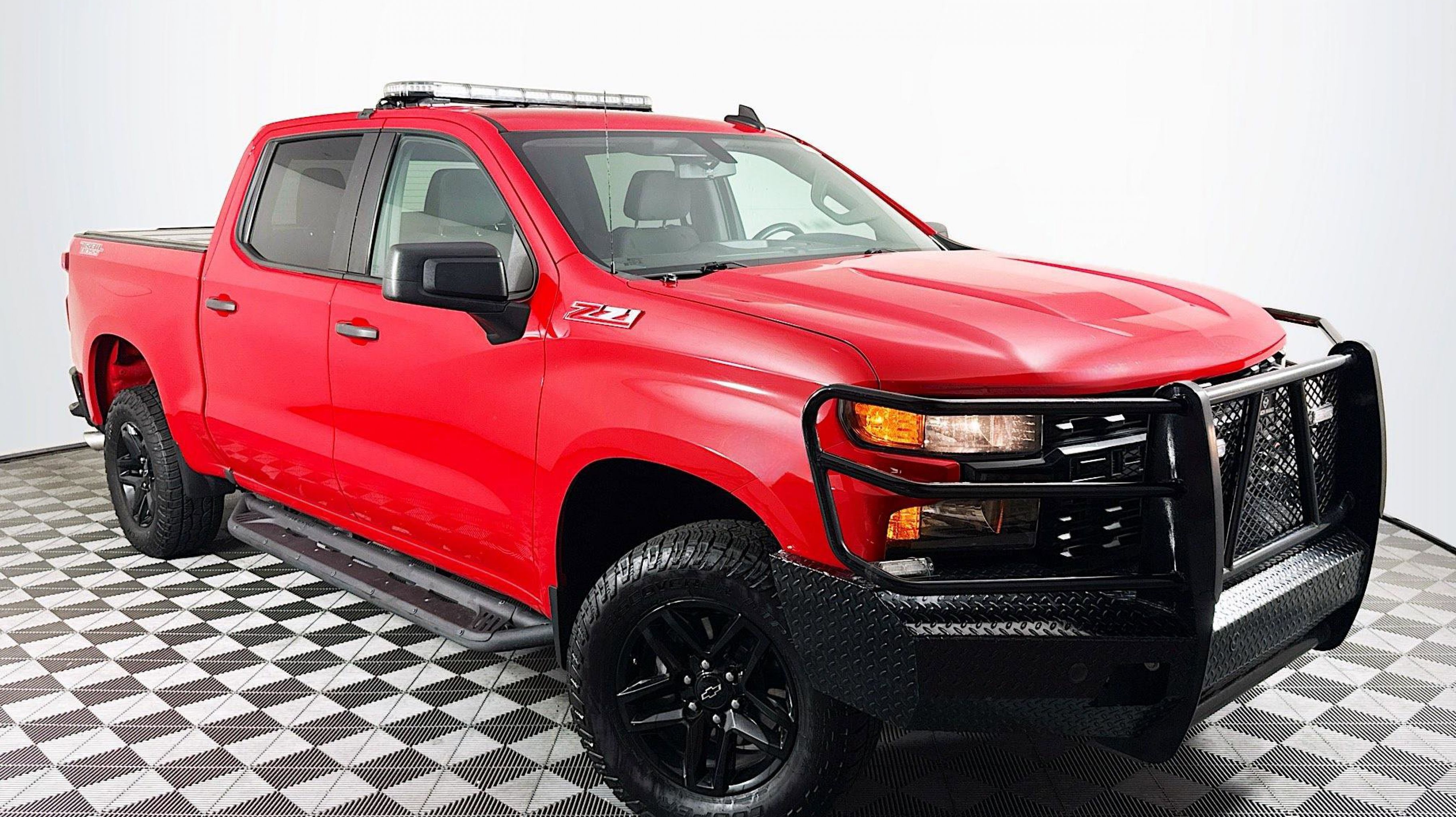 2021 Chevrolet Silverado 1500 Custom Trail Boss 4X4 Crew Cab Short Box's photo