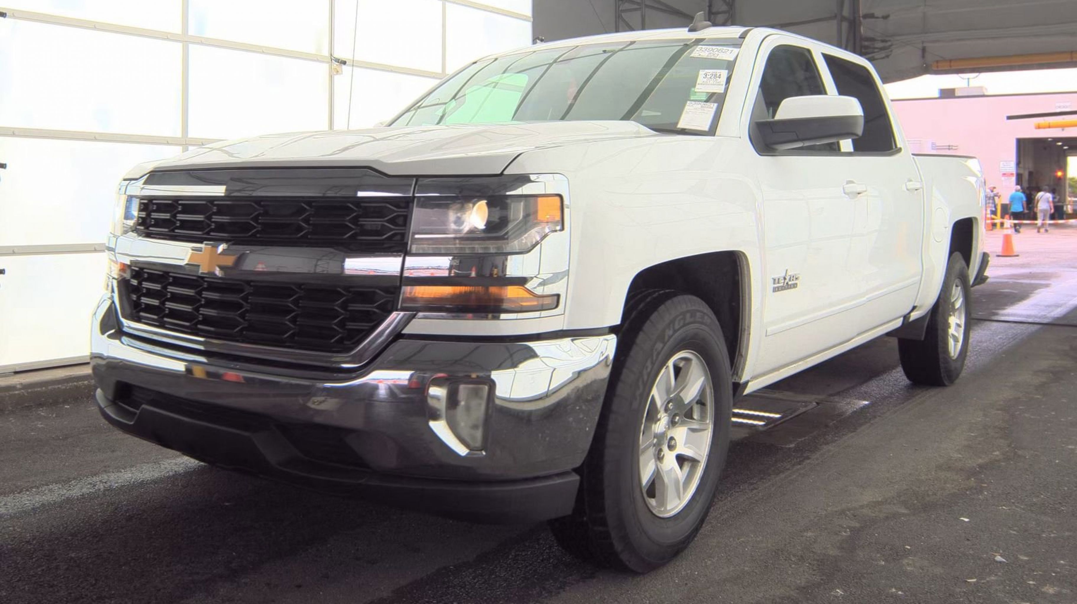 2018 Chevrolet Silverado 1500 LT Crew Cab Standard Box's photo