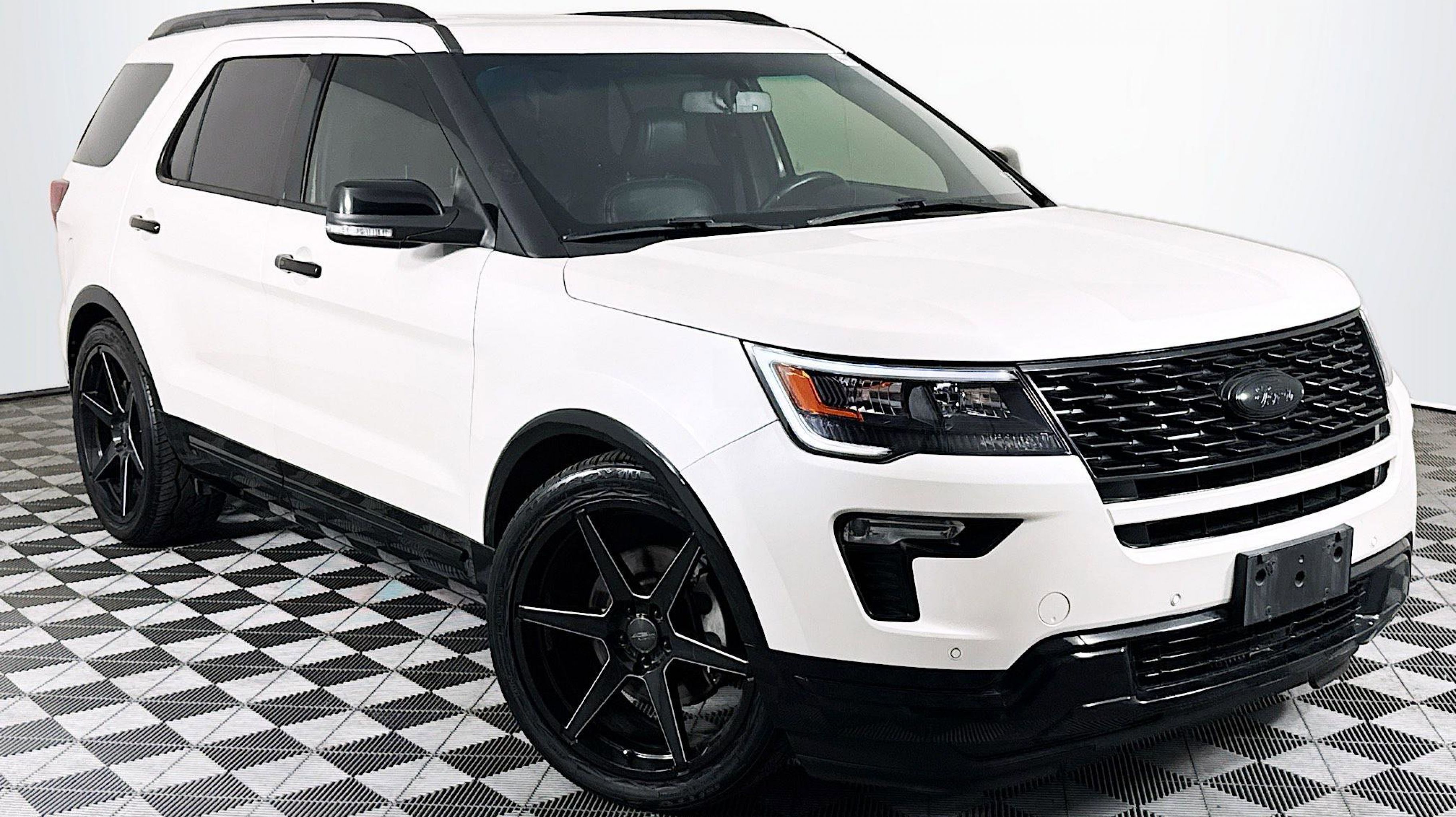 2018 Ford Explorer Sport