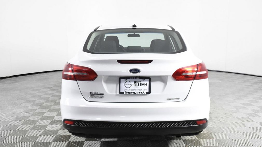 2016 Ford Focus S #4
