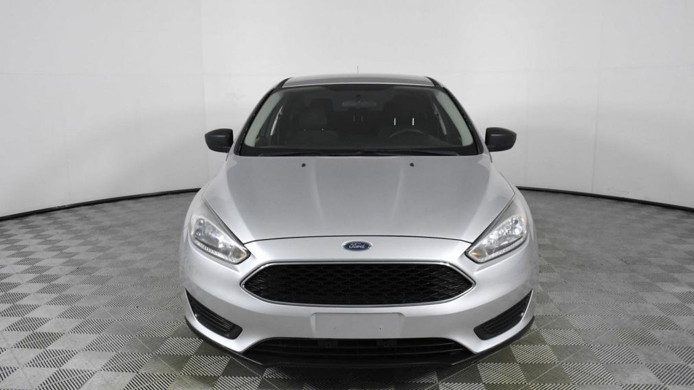 2016 Ford Focus S #1