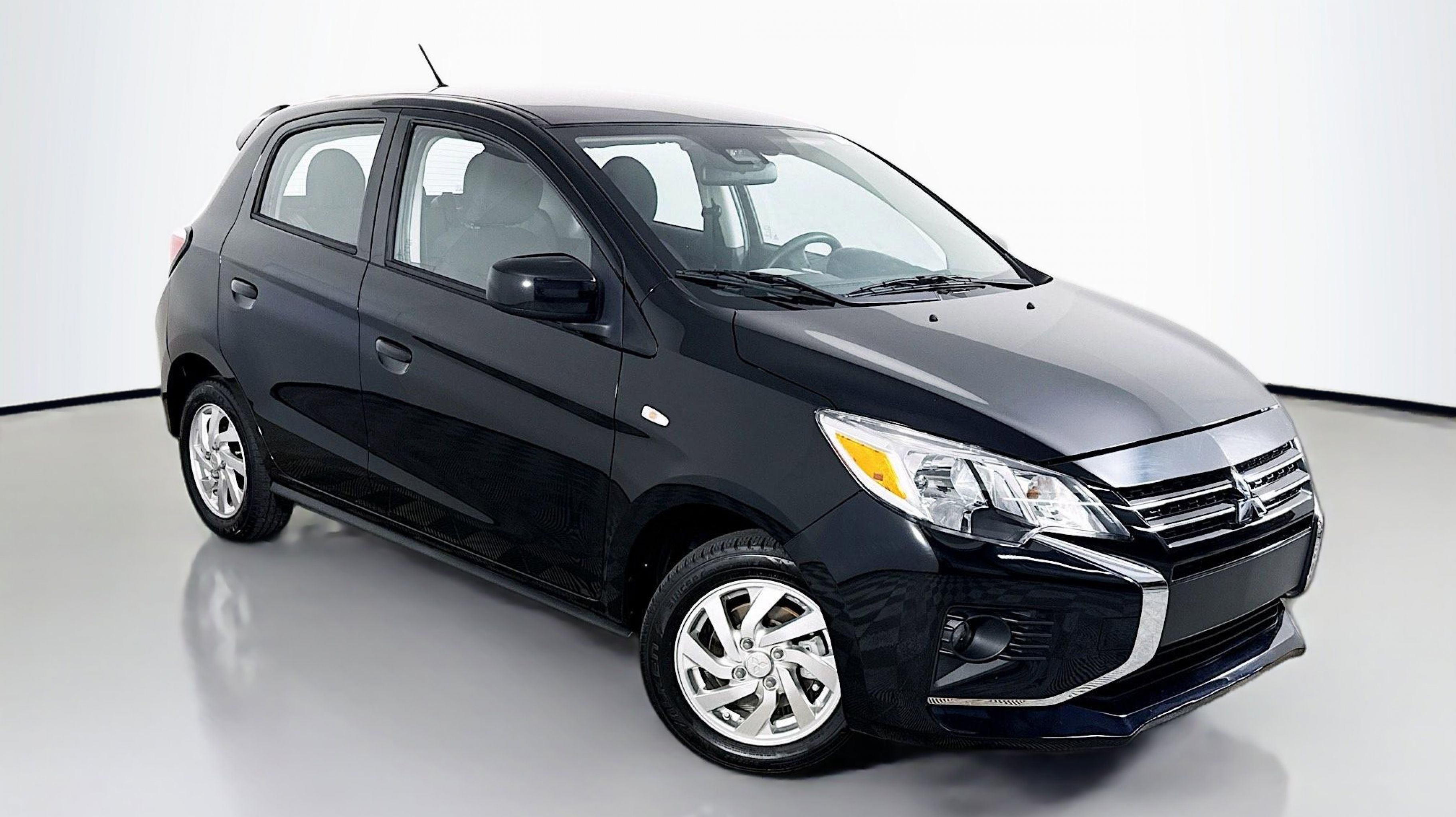2024 Mitsubishi Mirage LE CVT's photo