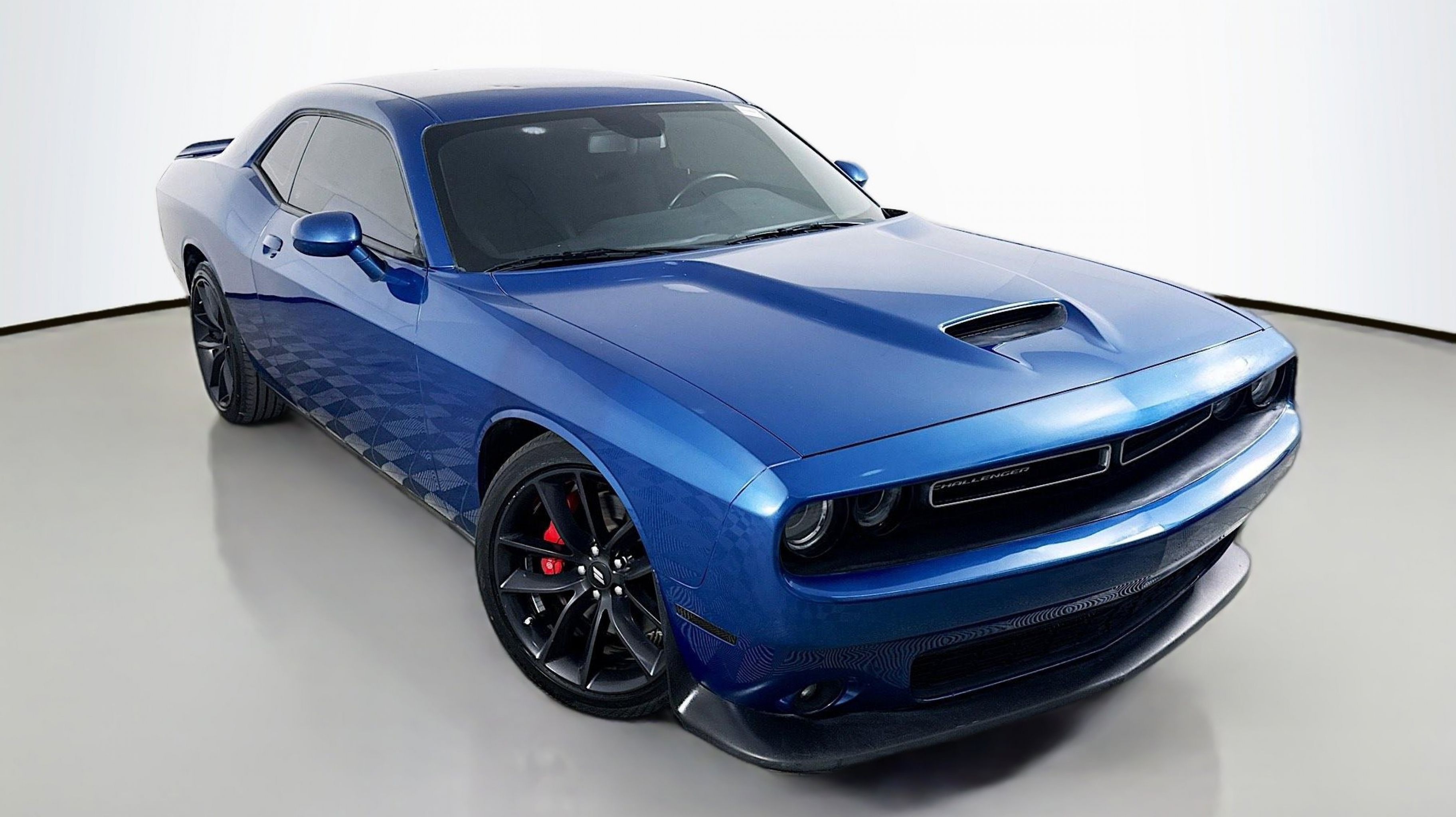 2022 Dodge Challenger GT's photo