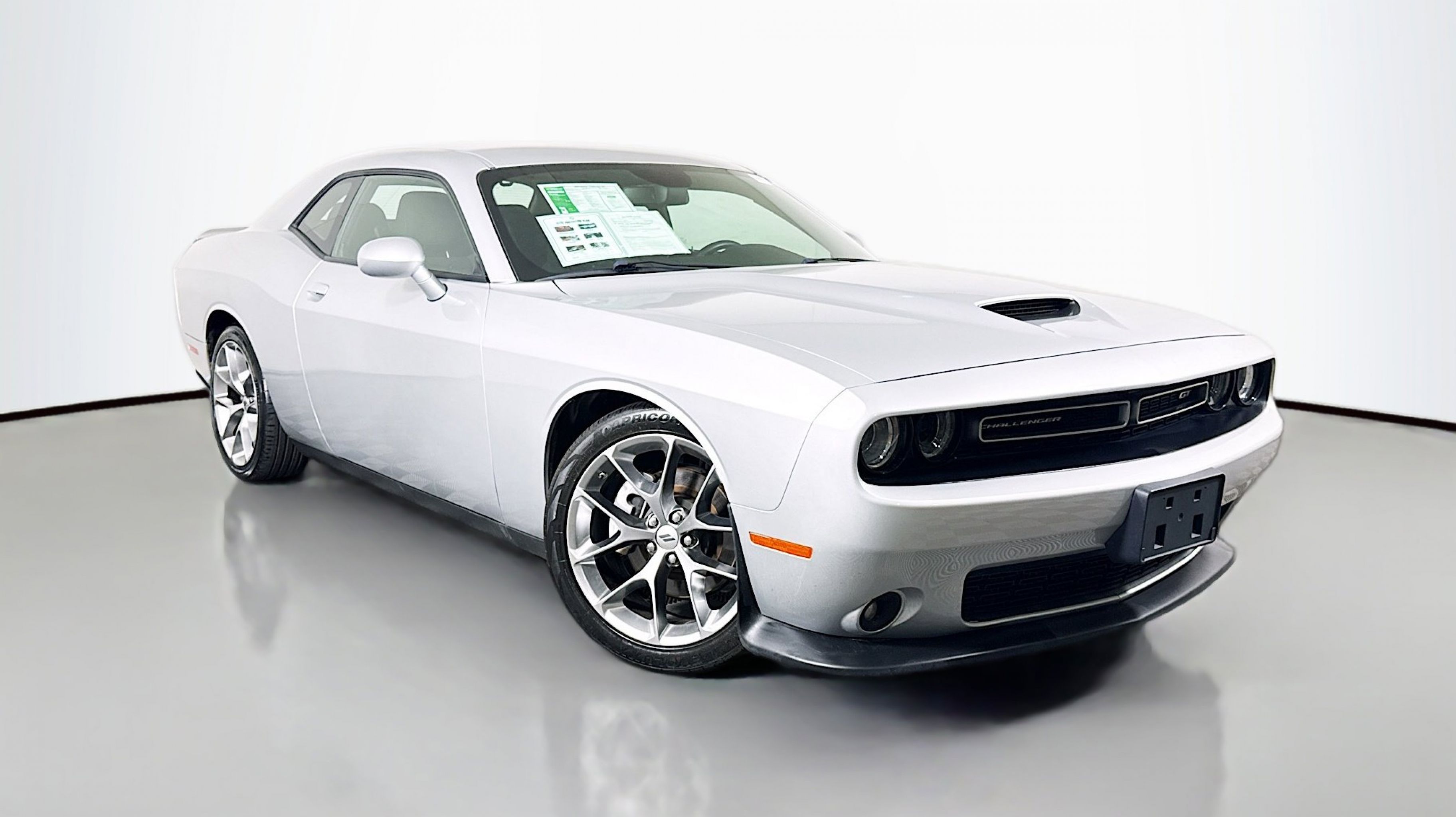 2022 Dodge Challenger GT's photo