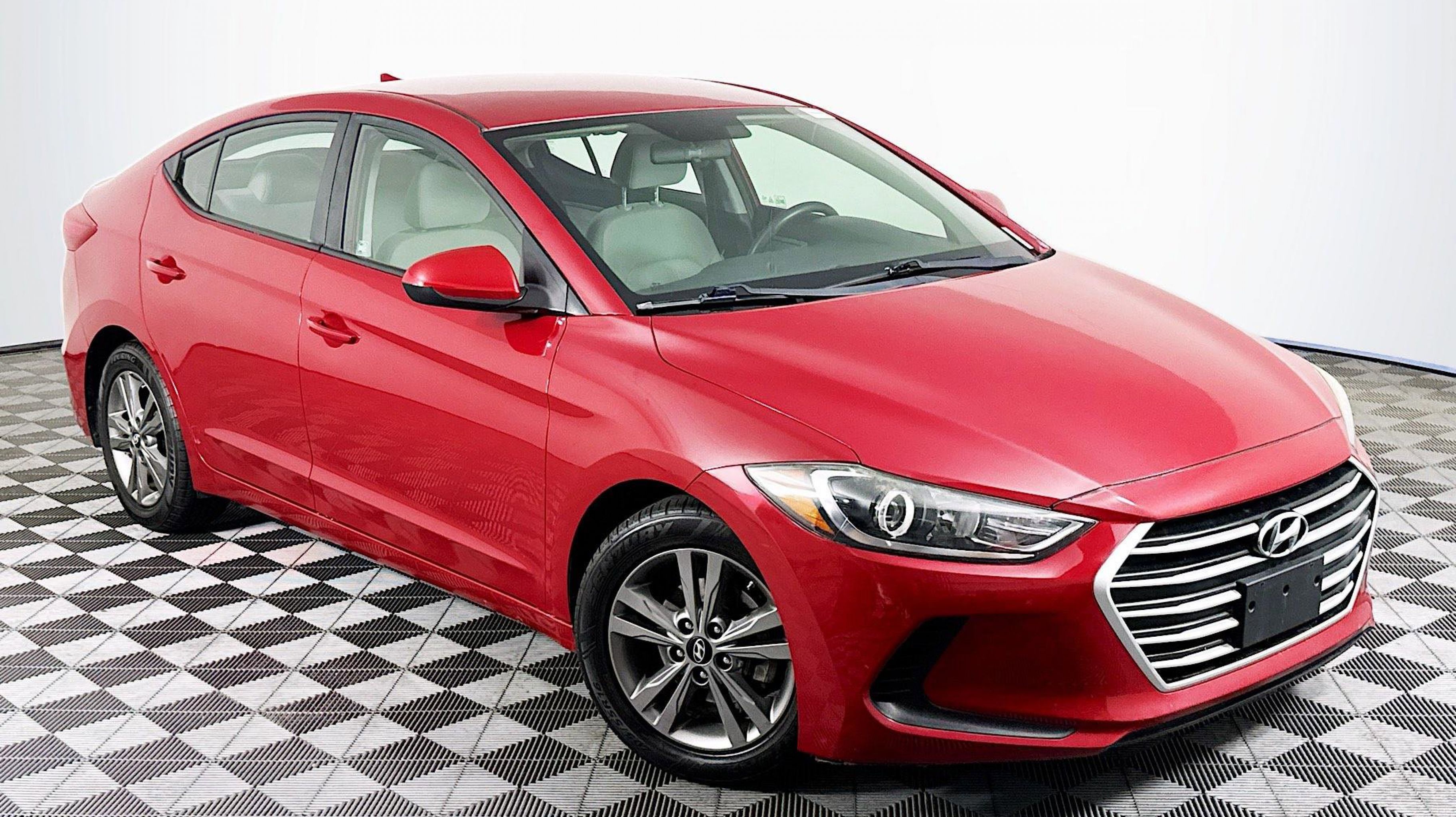 2017 Hyundai Elantra 2.0 SE A/T PZEV's photo