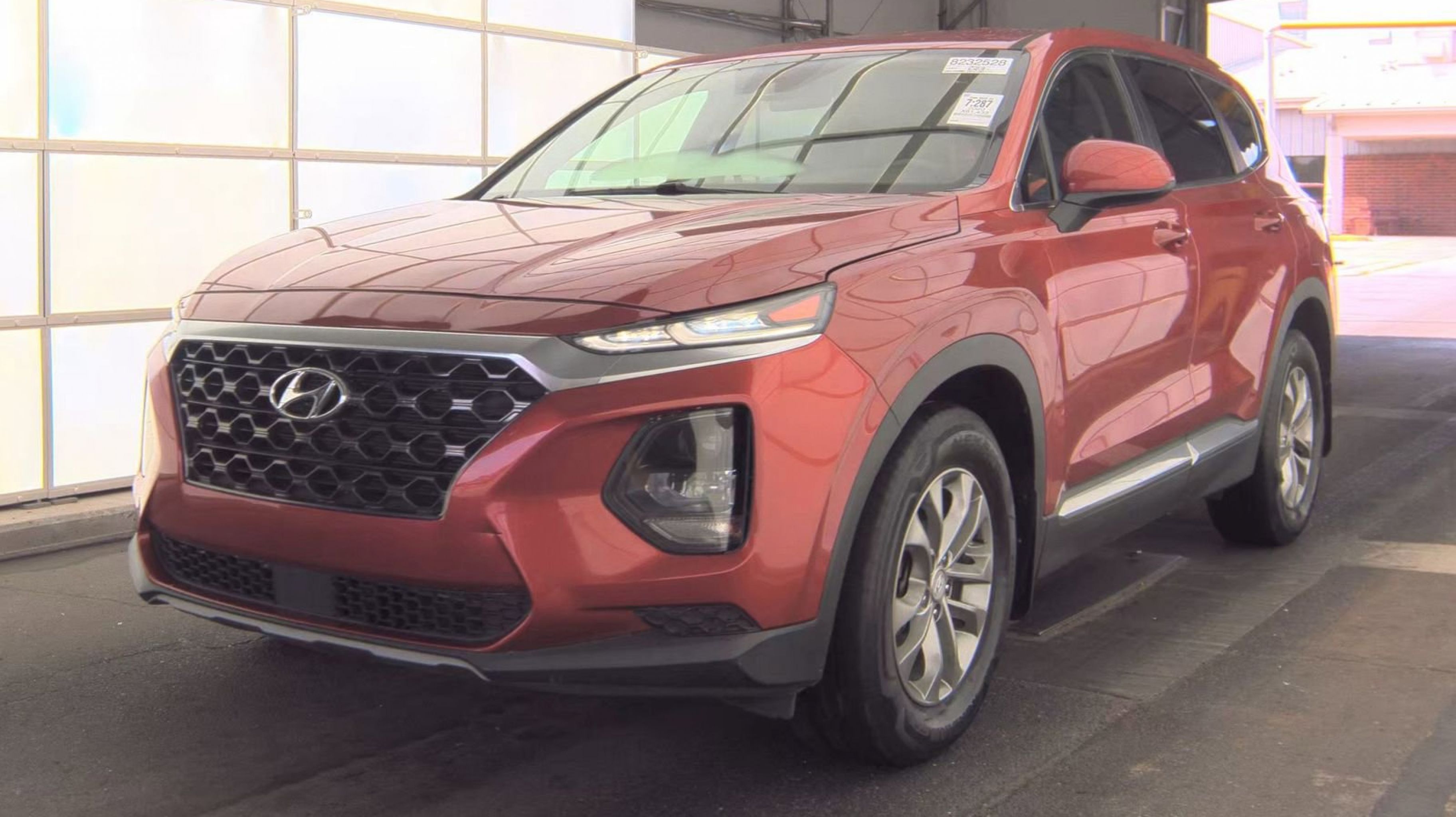 2020 Hyundai Santa Fe SE 2.4's photo