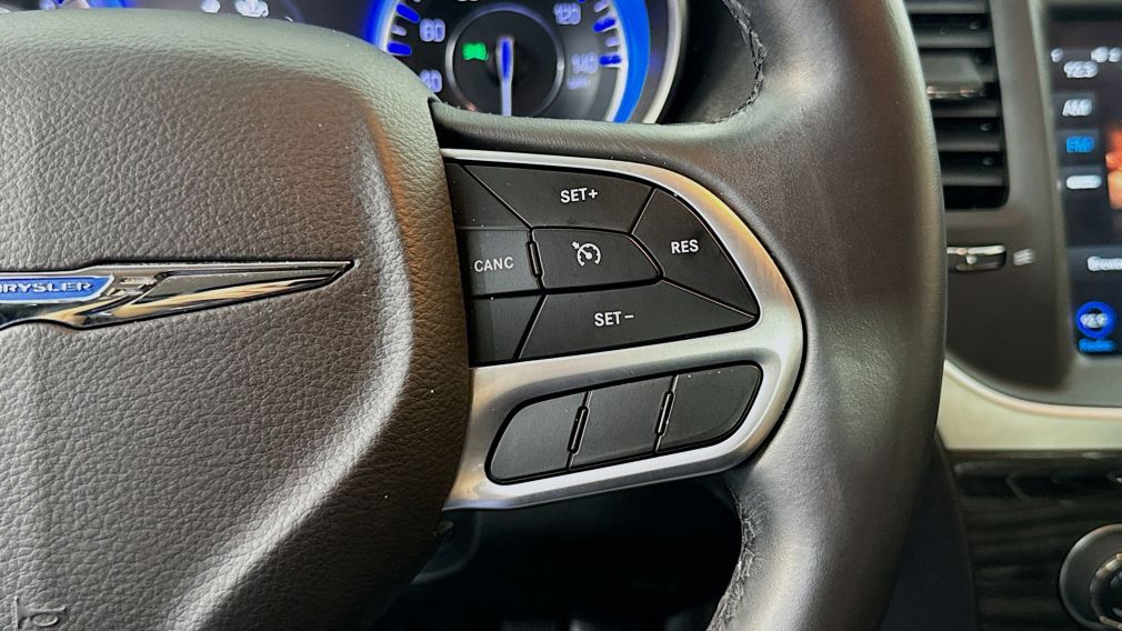 2018 Chrysler 300 Touring L #8
