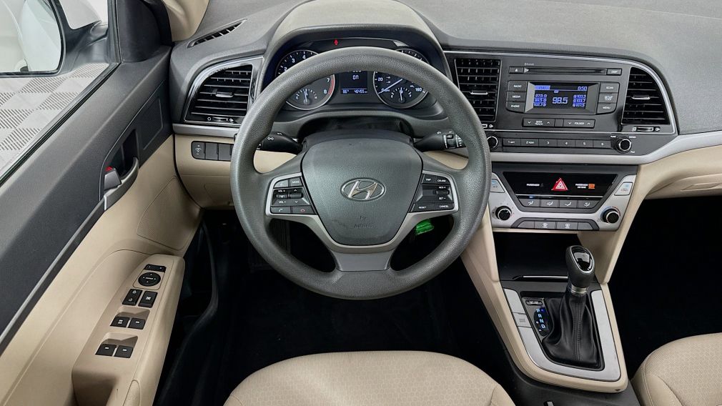 2018 Hyundai Elantra SE #10