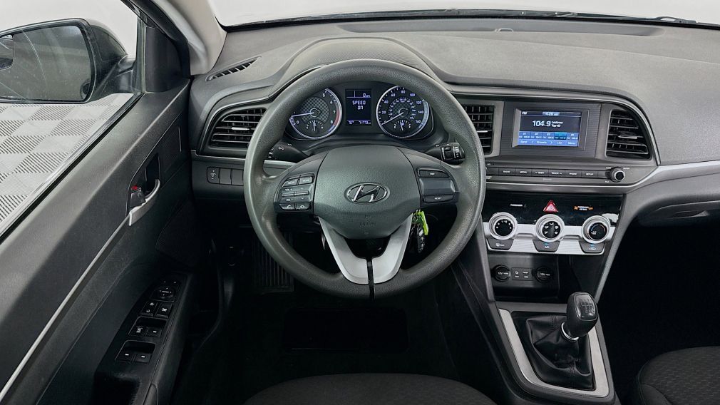 2019 Hyundai Elantra SE #10