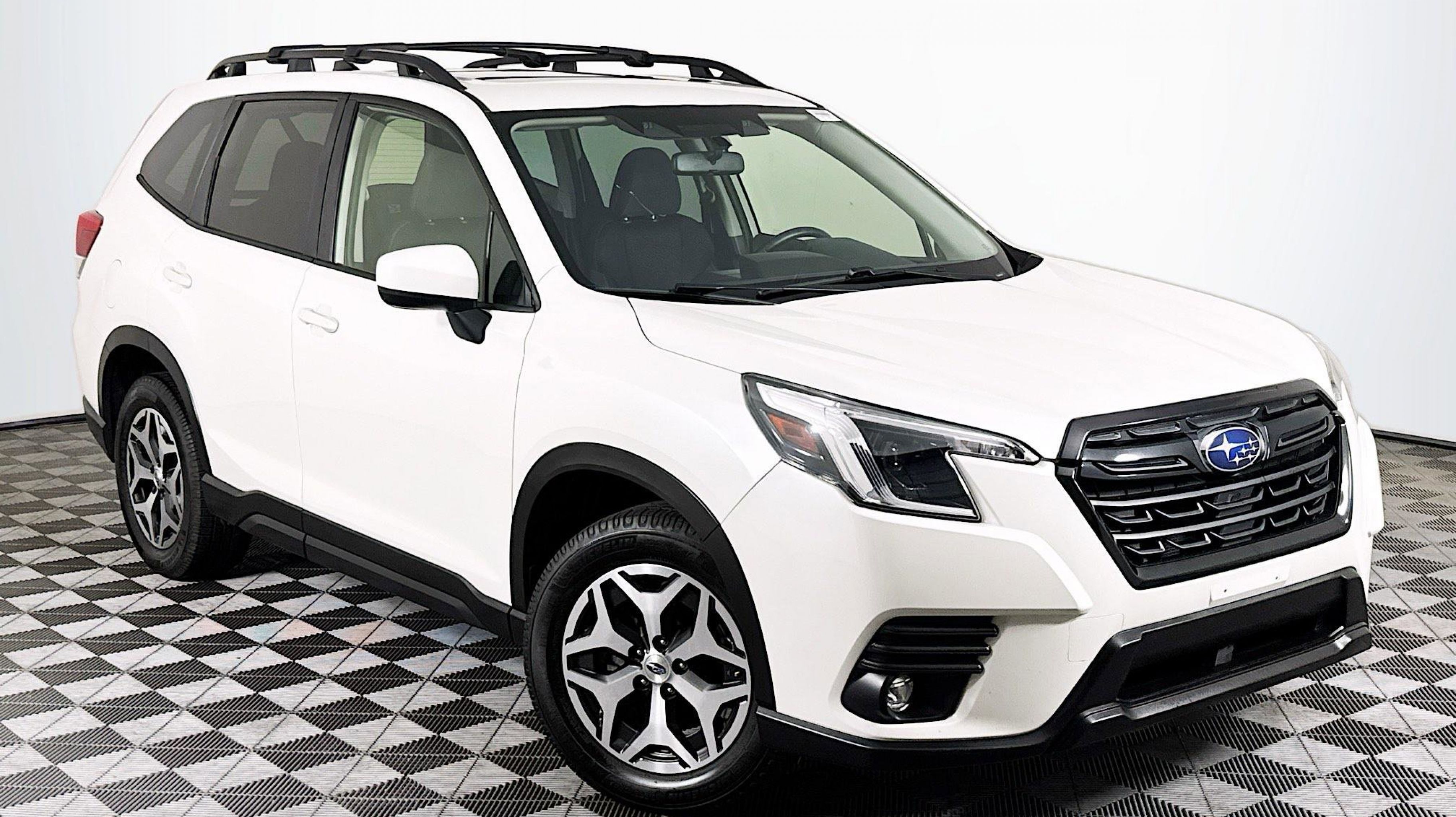 2024 Subaru Forester Premium's photo