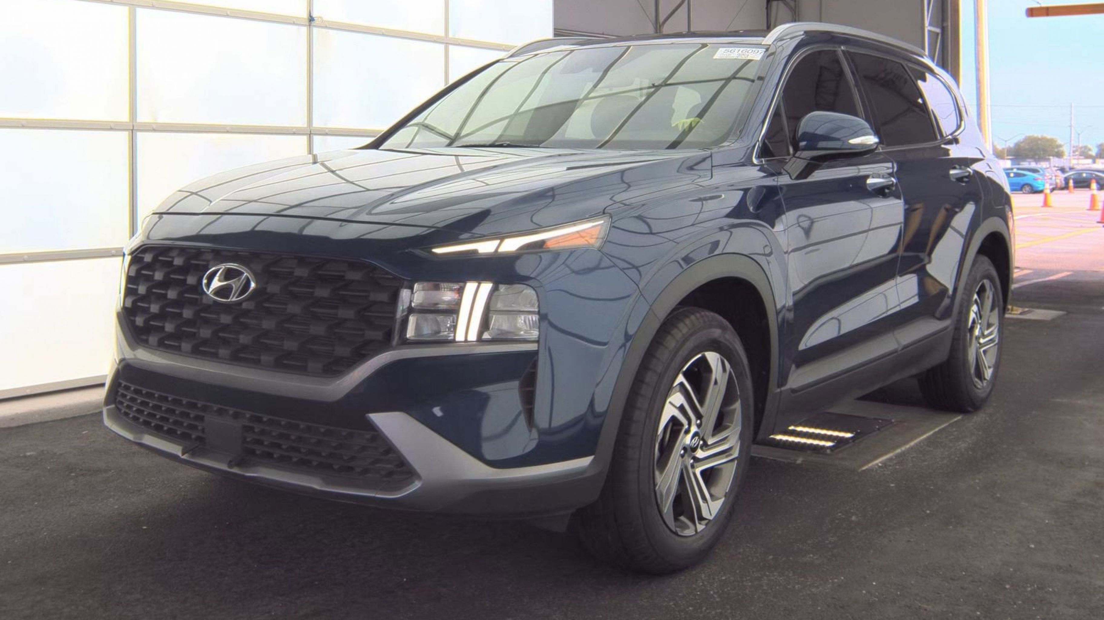 2023 Hyundai Santa Fe SEL 2.5's photo