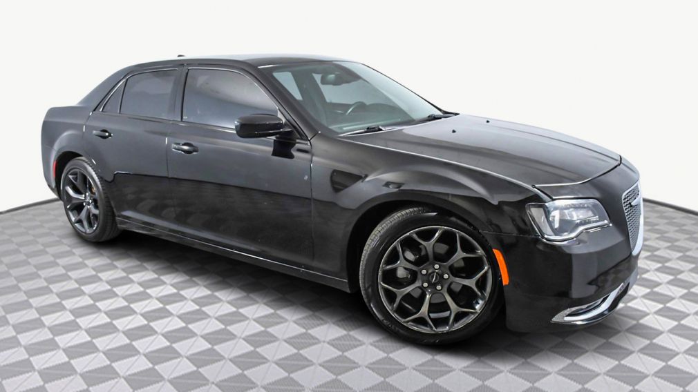 2015 Chrysler 300 300S #0