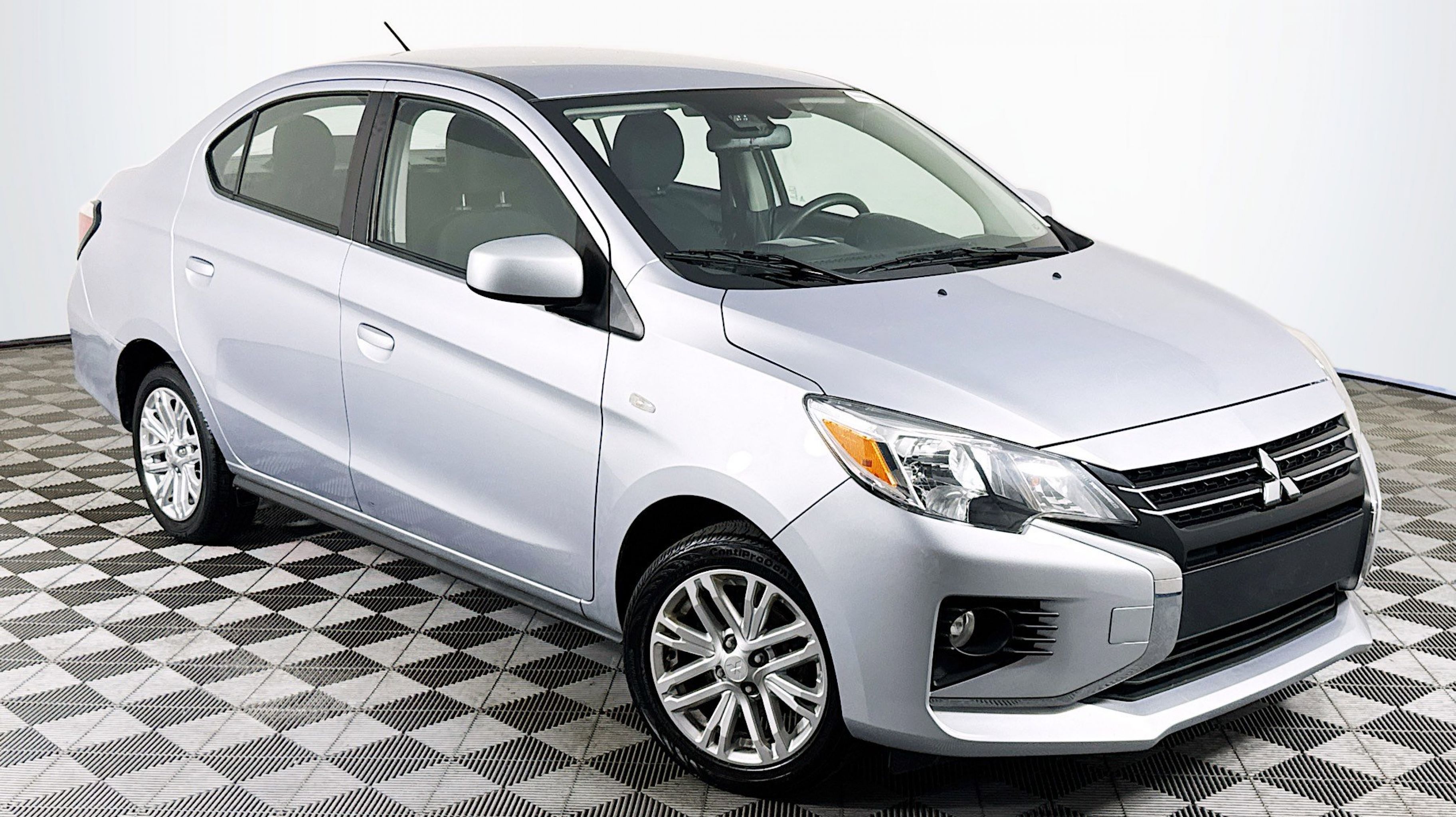 2024 Mitsubishi Mirage LE CVT's photo