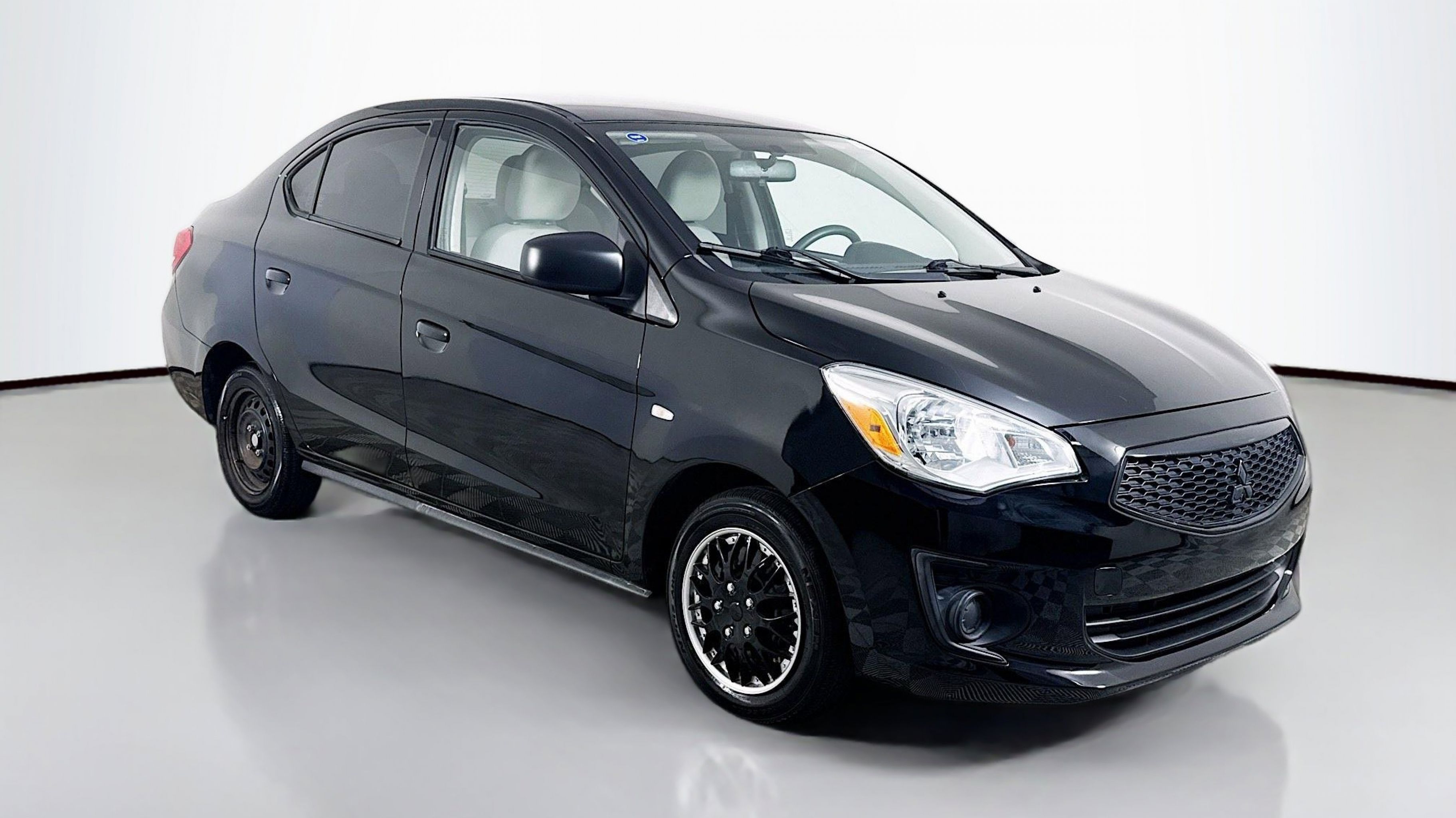 2020 Mitsubishi Mirage ES CVT's photo