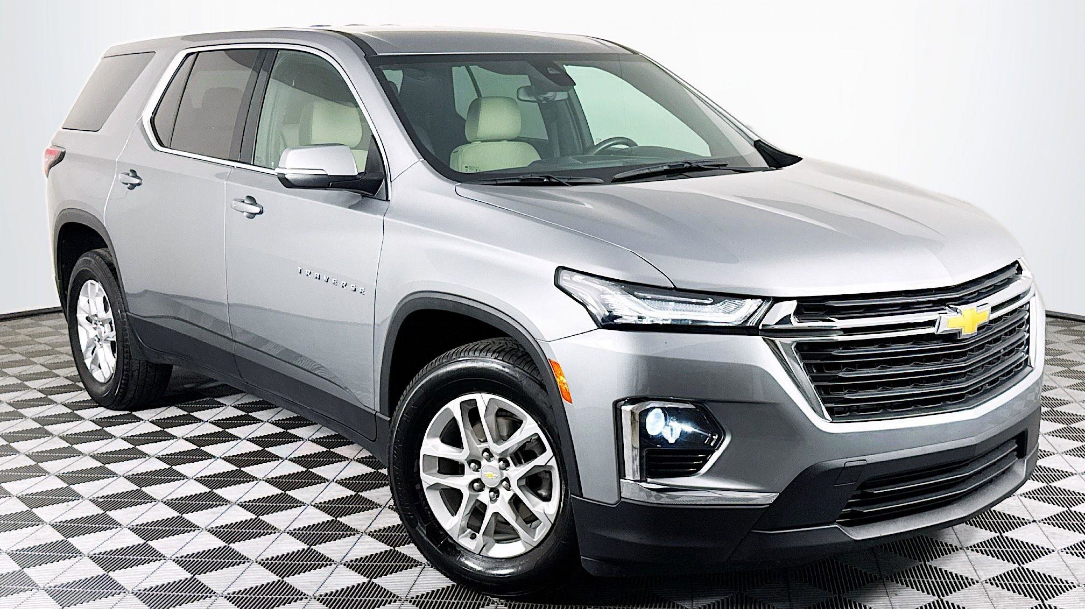 2024 Chevrolet Traverse Limited LS