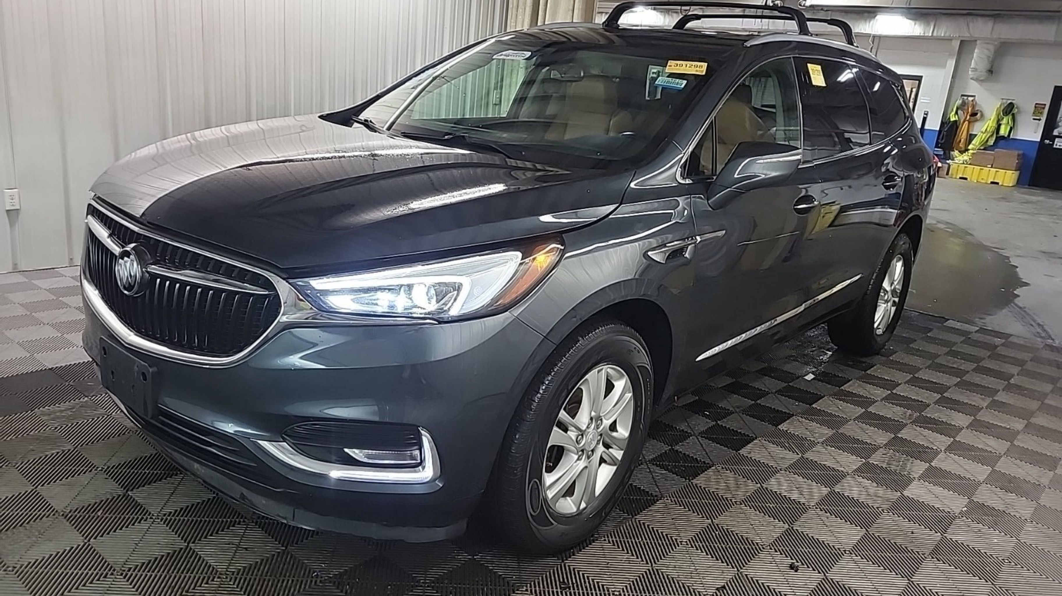 2019 Buick Enclave Essence AWD's photo