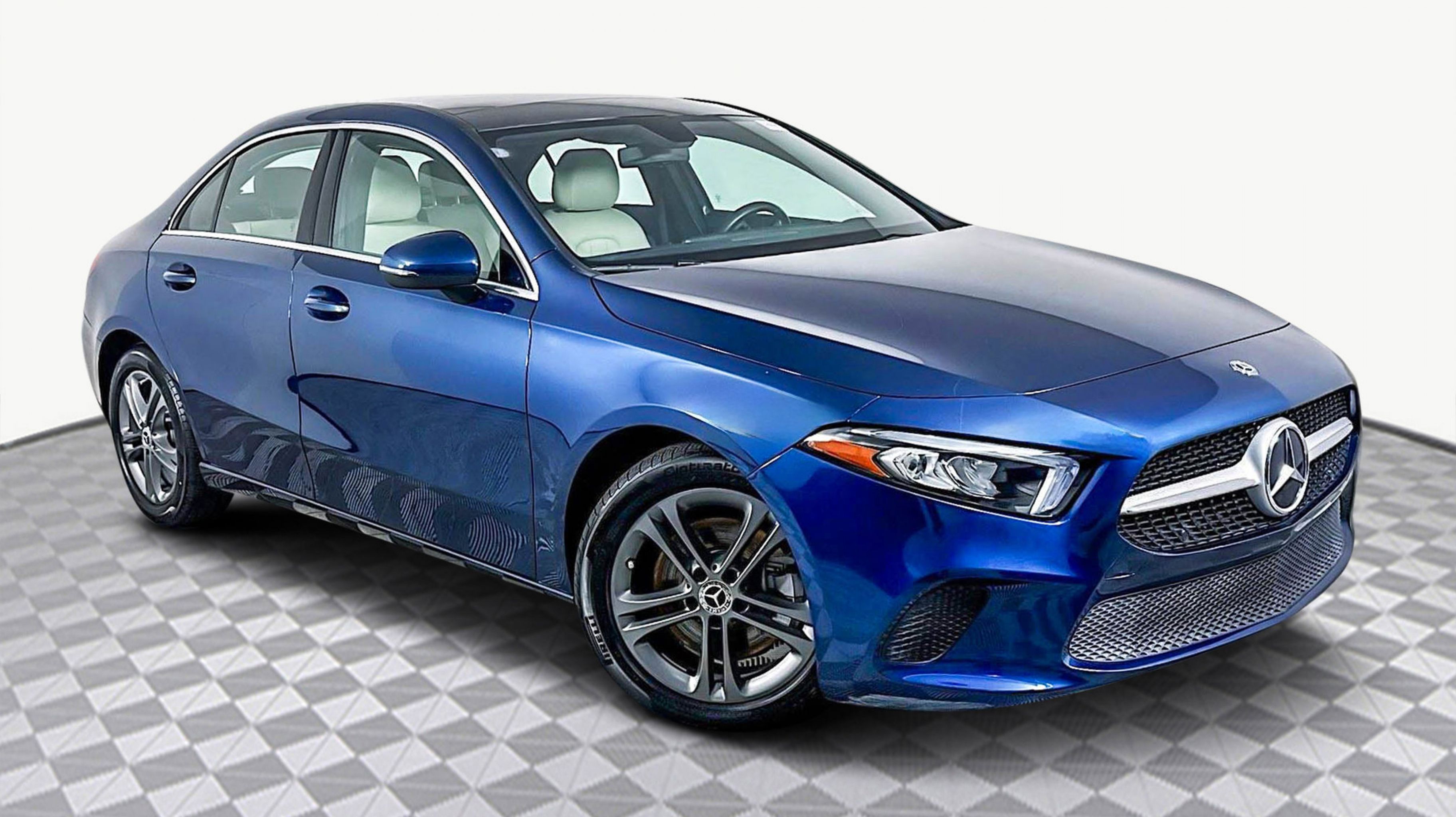 2020 Mercedes-Benz A-Class A220