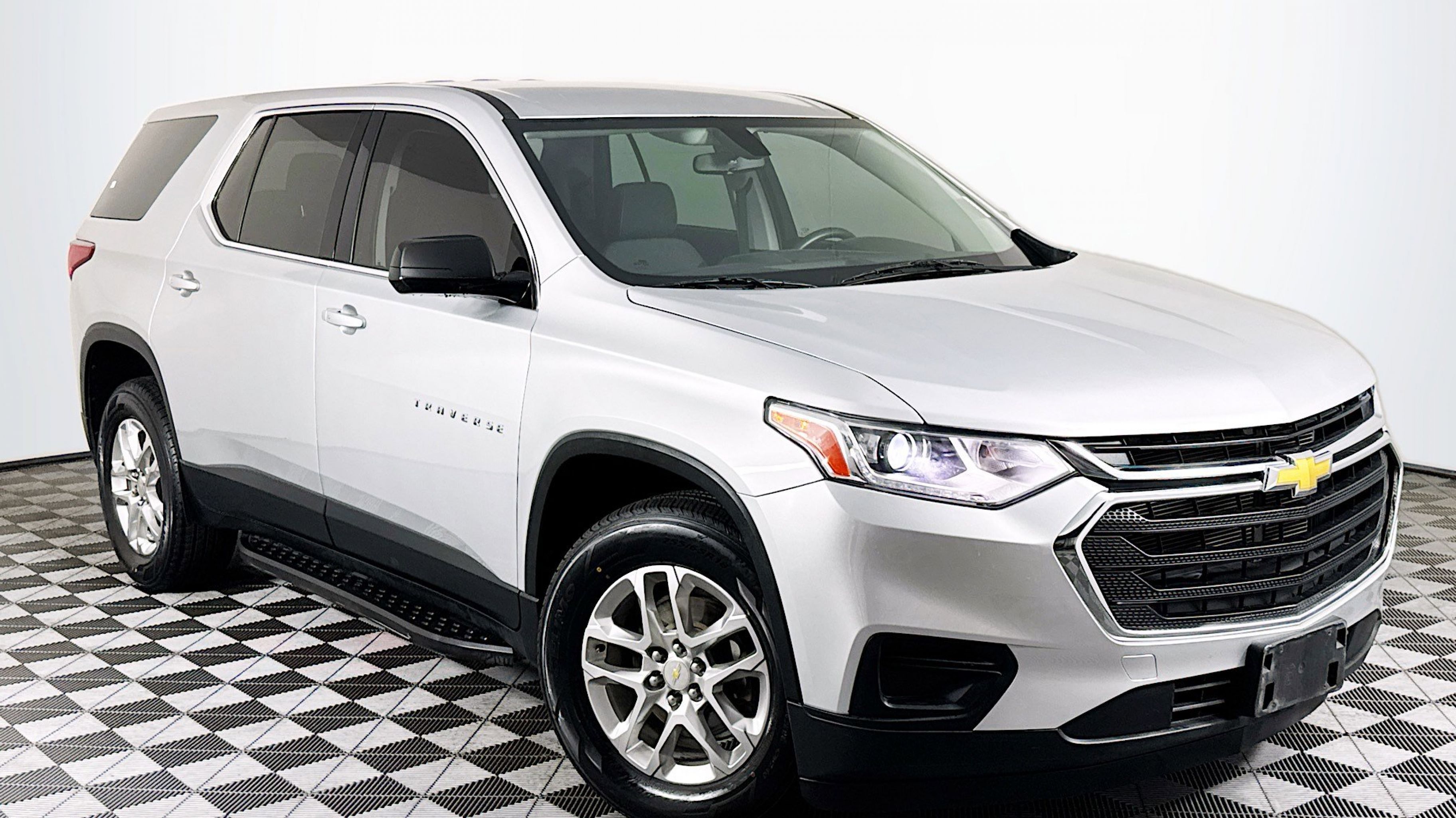 2020 Chevrolet Traverse LS