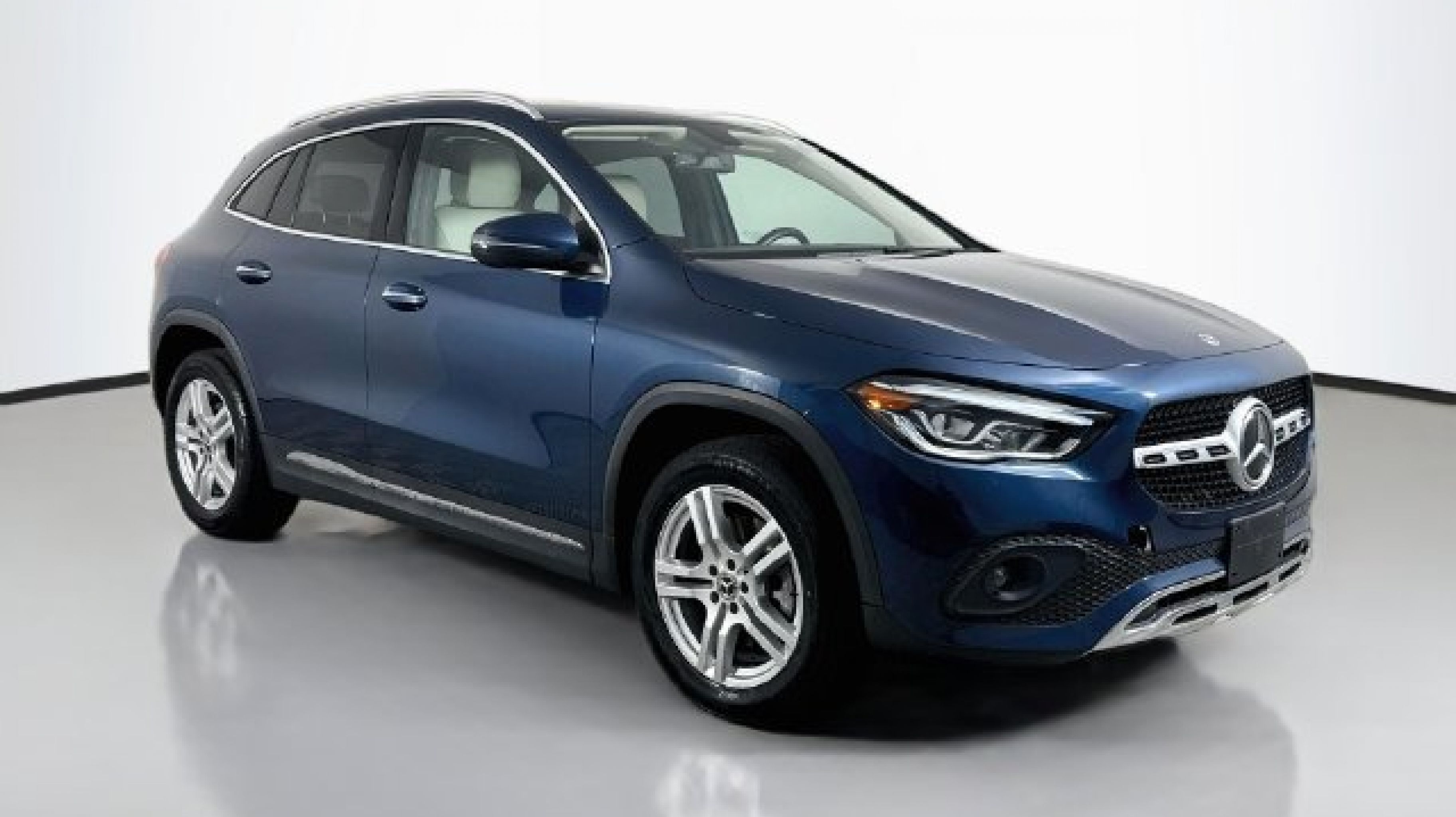 2023 Mercedes-Benz GLA Base