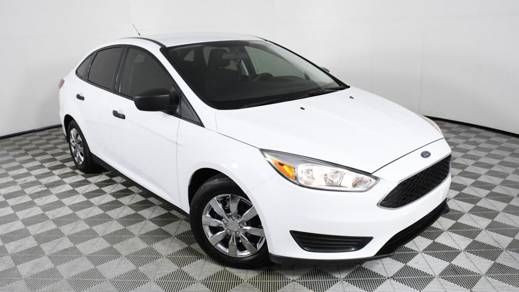 2018 Ford Focus S #0